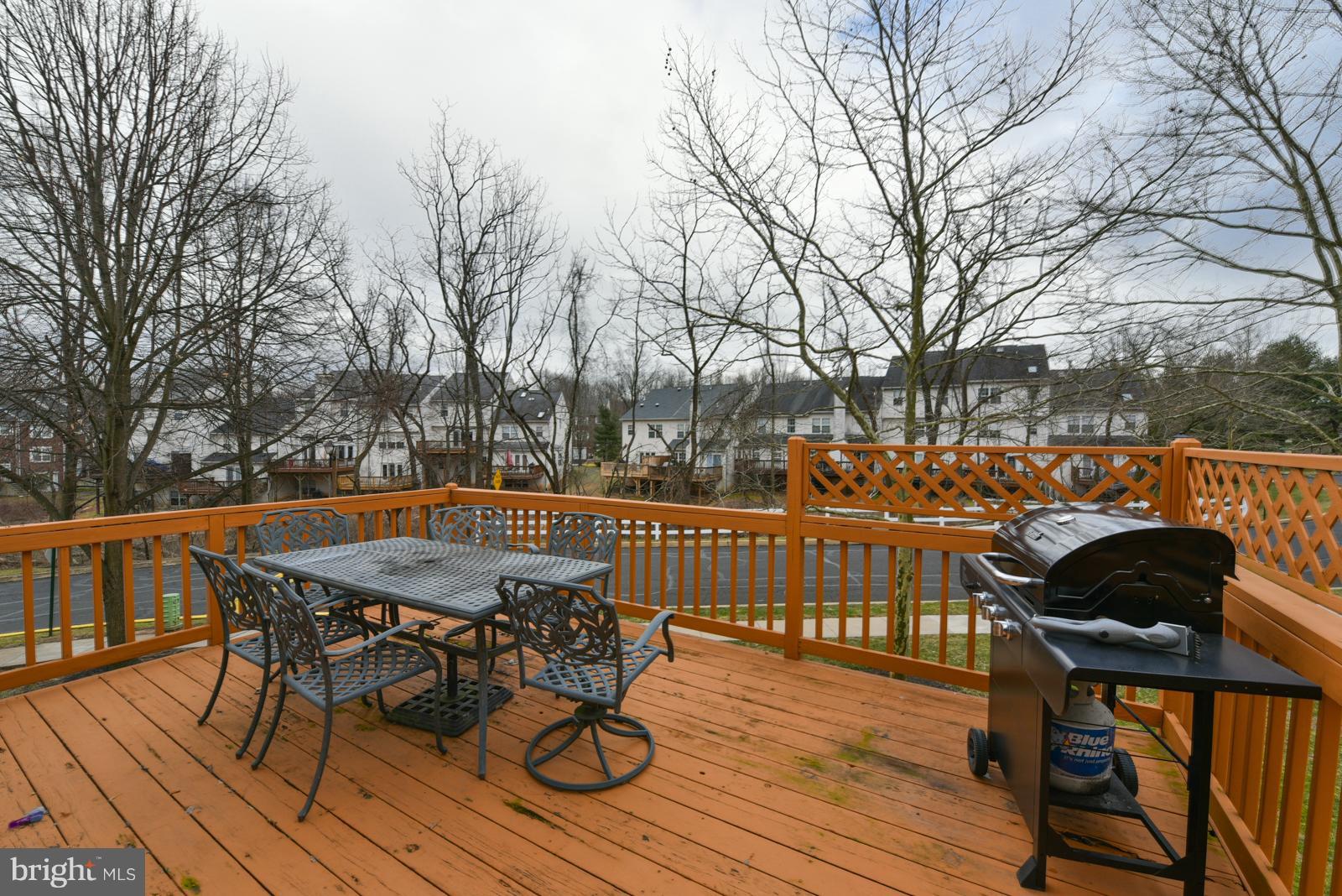 PINE TREE RIDGE - Residential