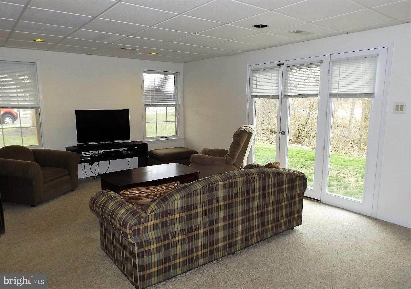 PINE TREE RIDGE - Residential