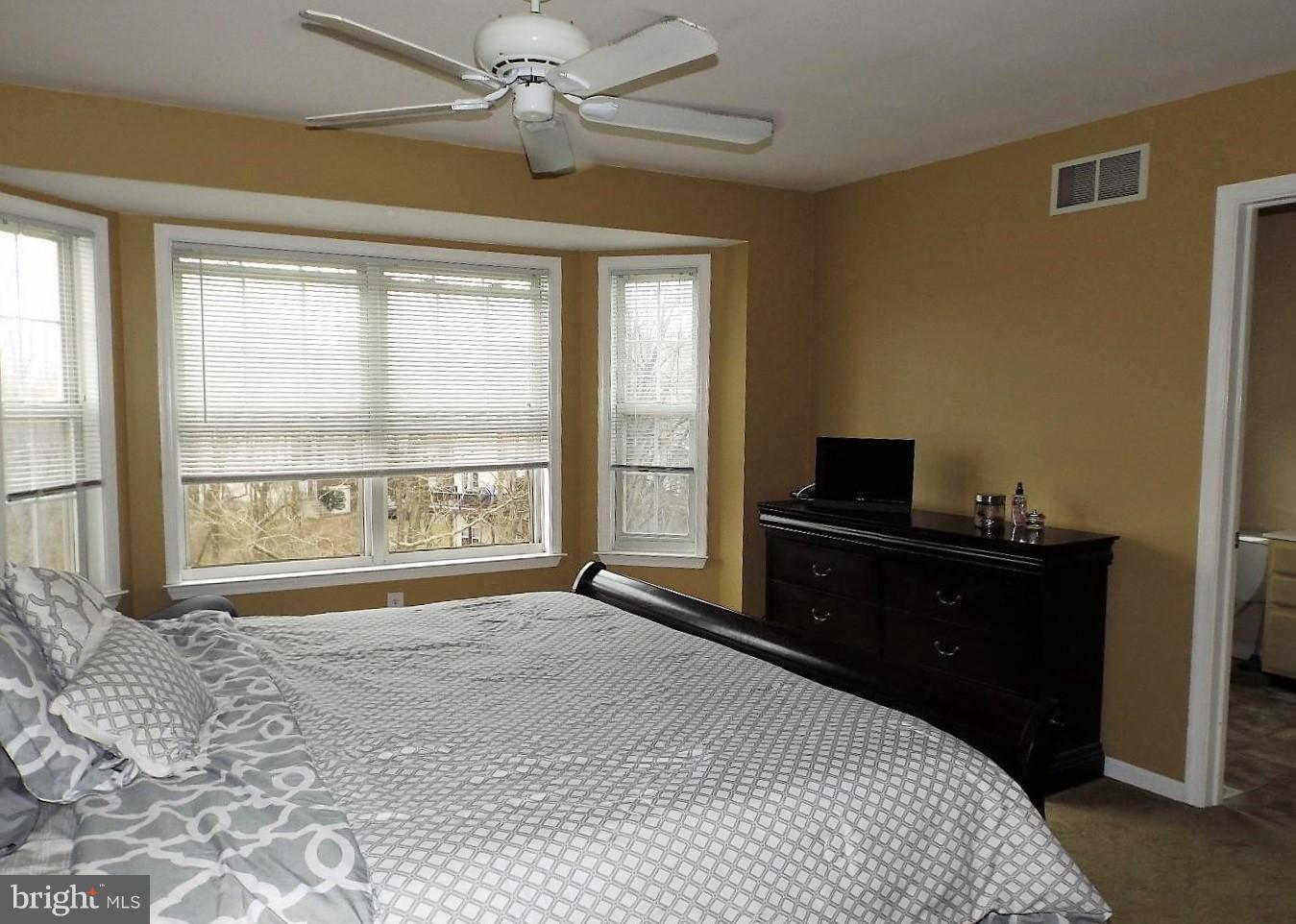 PINE TREE RIDGE - Residential