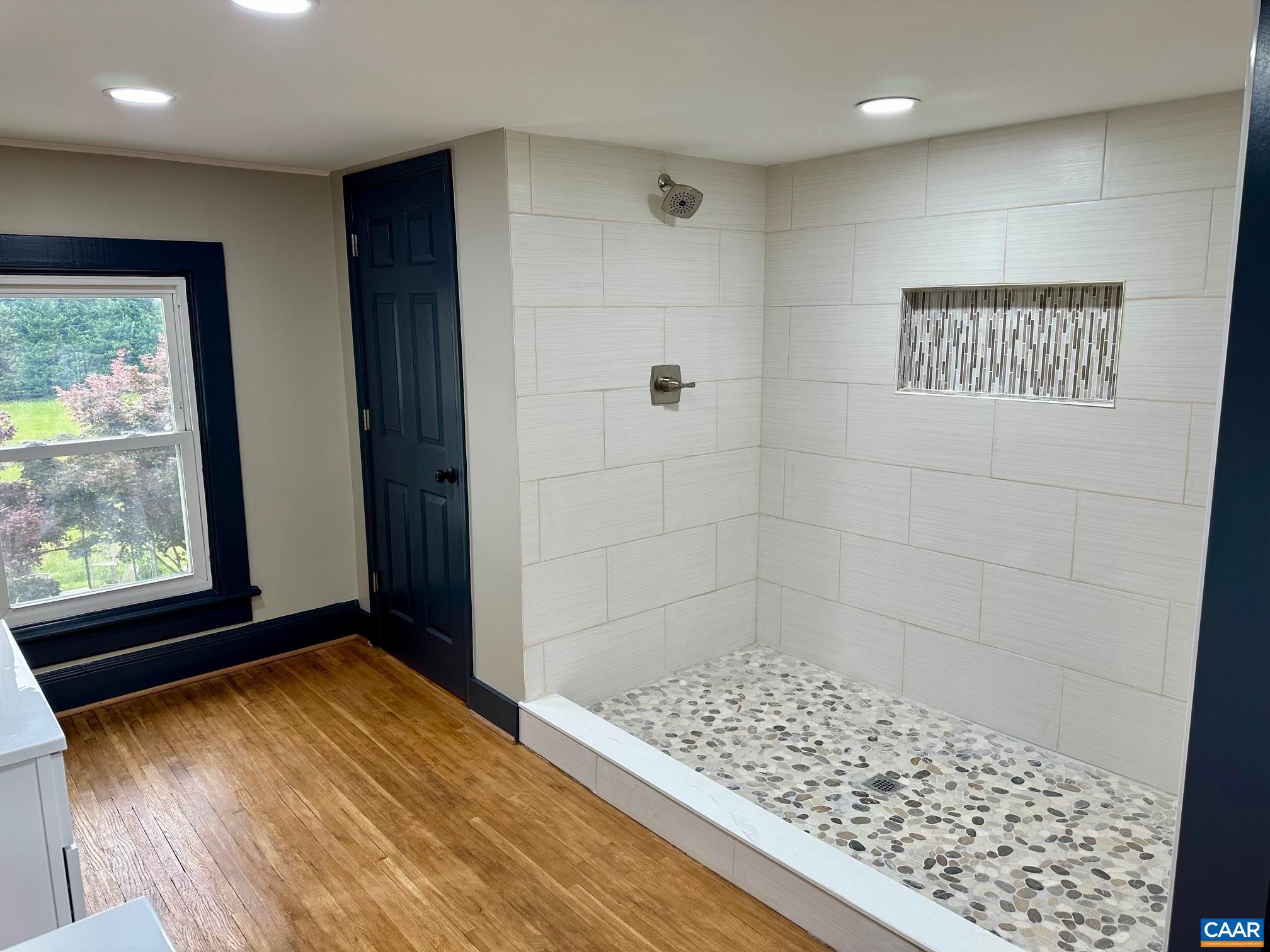 UNKNOWN - Residential Lease