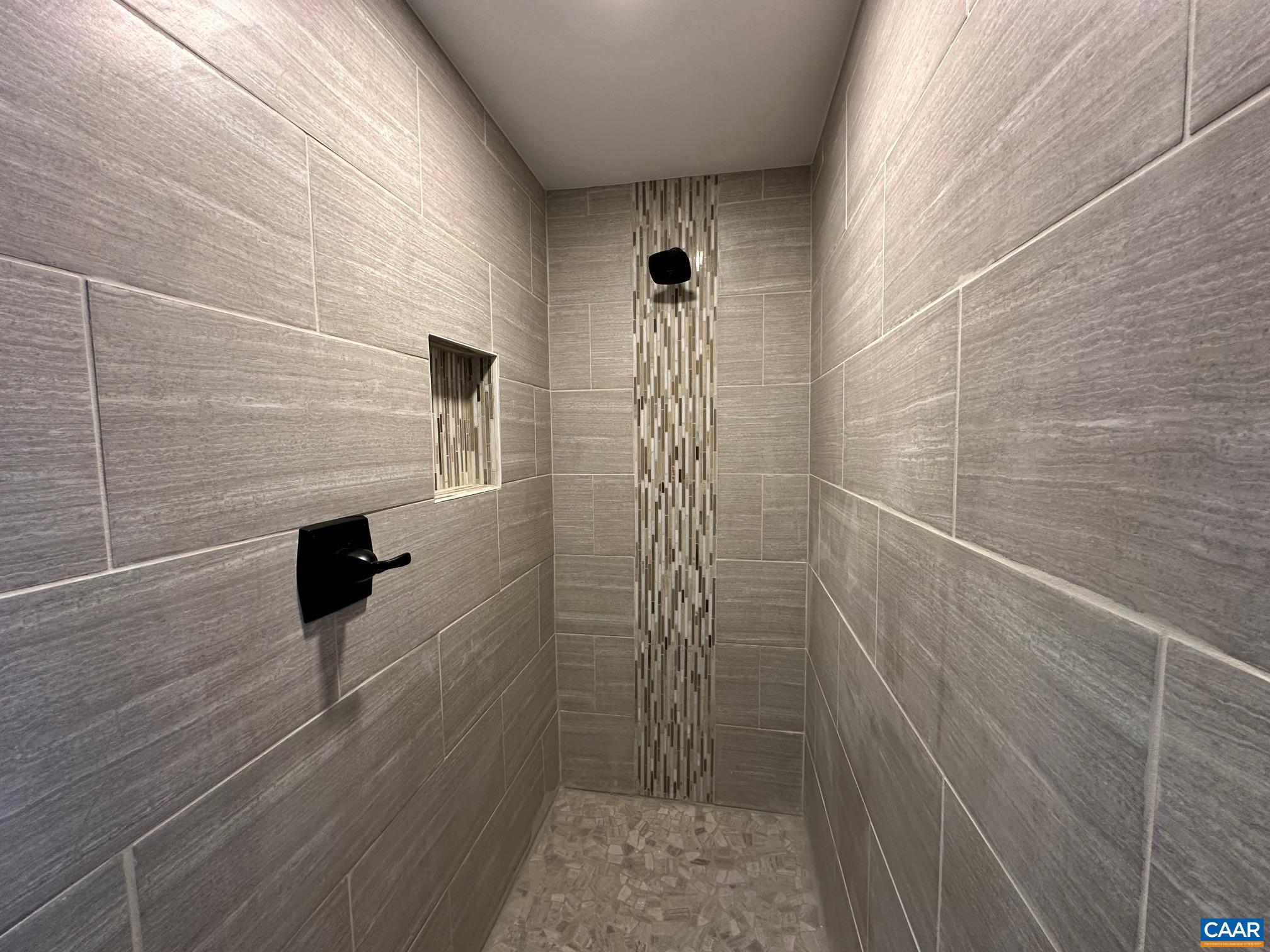 UNKNOWN - Residential Lease