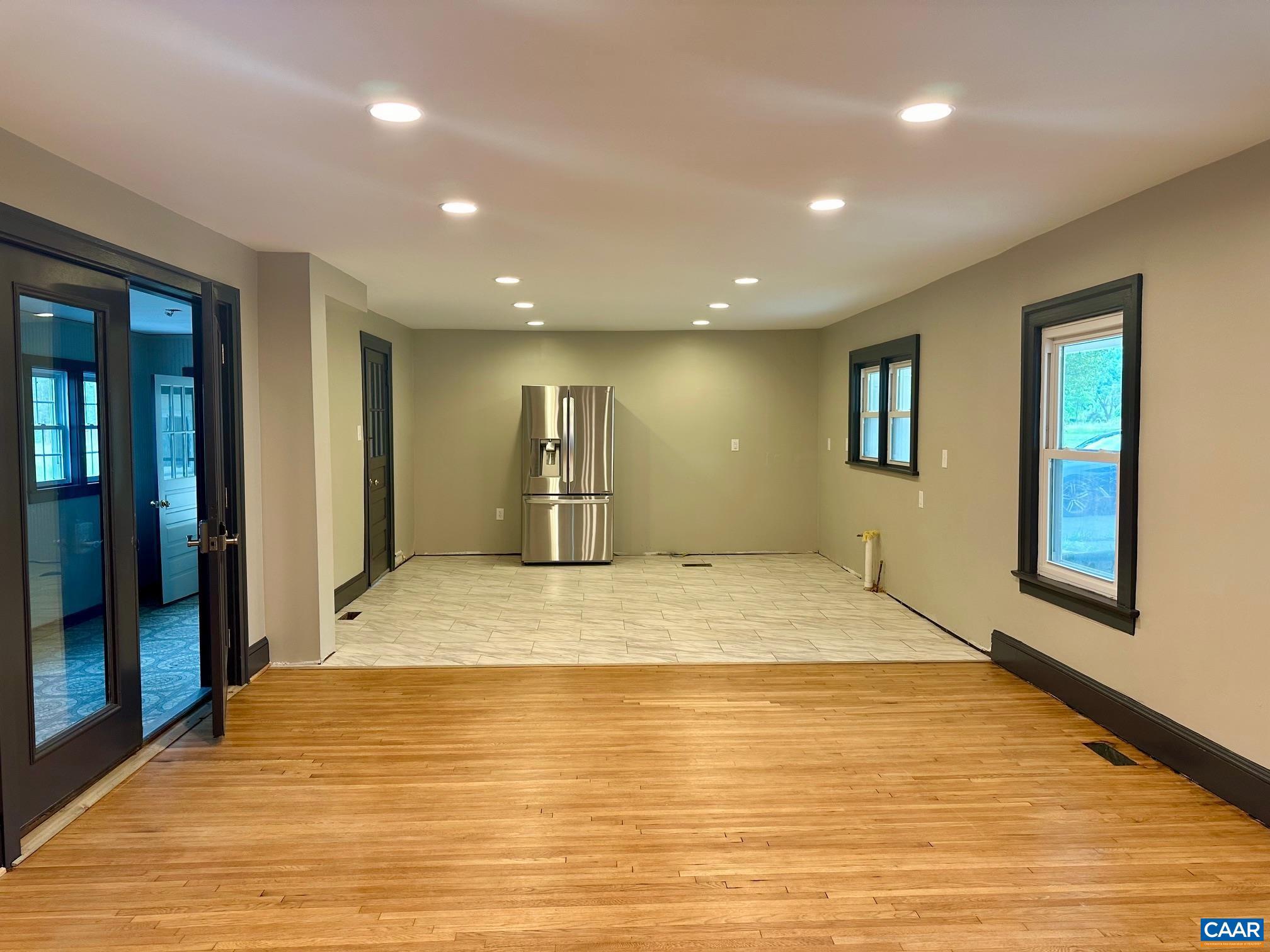 UNKNOWN - Residential Lease