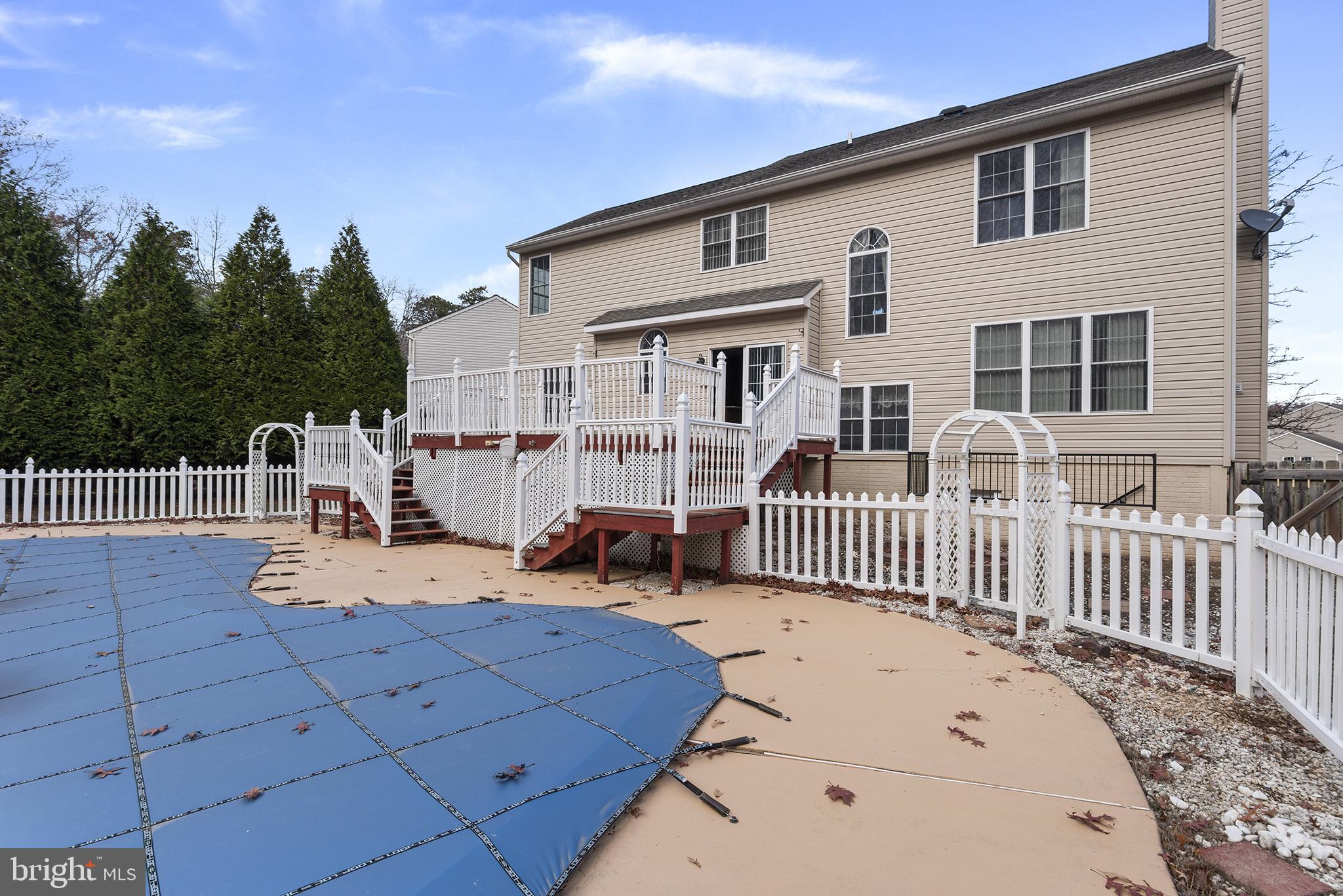 WHITAKER WOODS - Residential