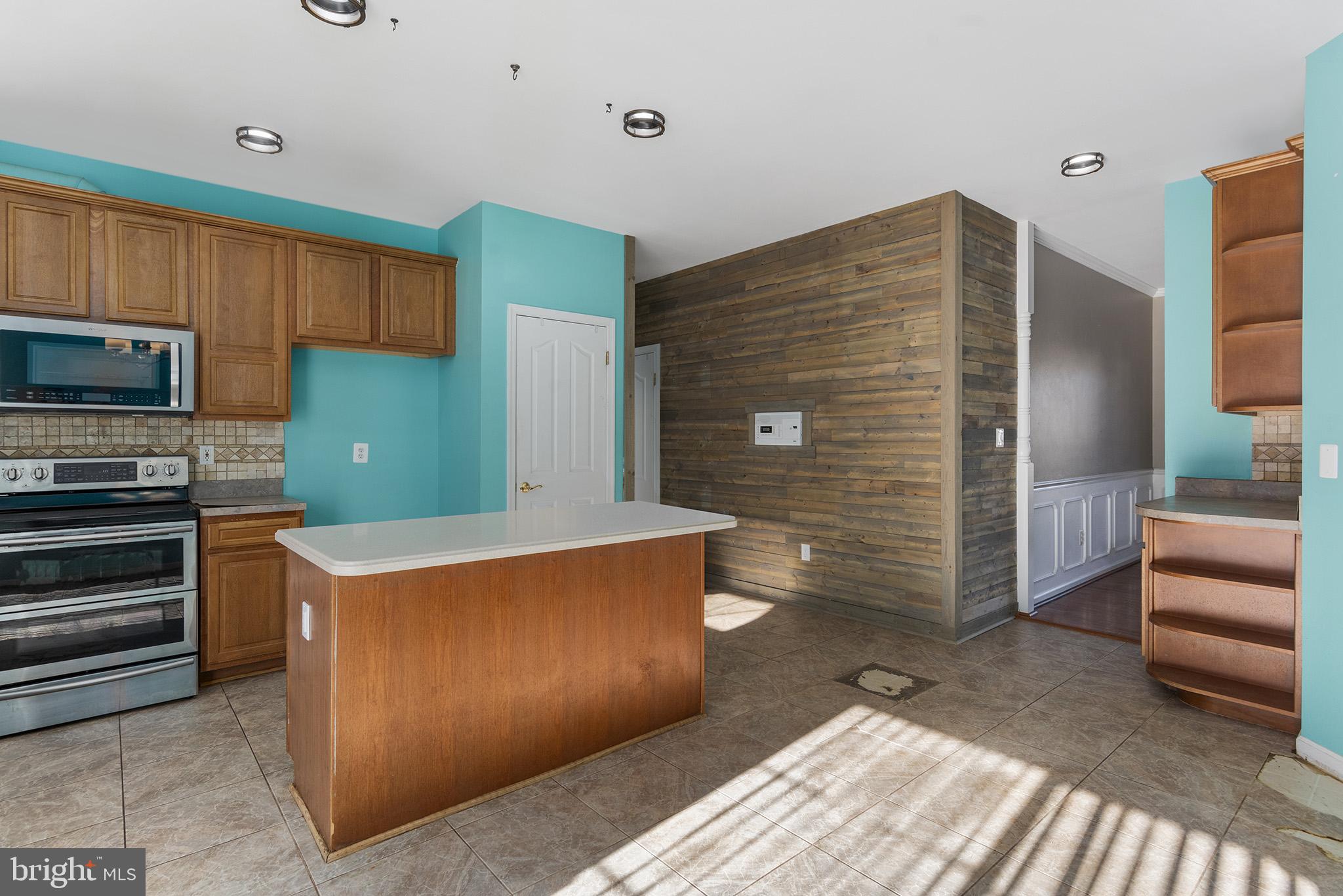 WHITAKER WOODS - Residential