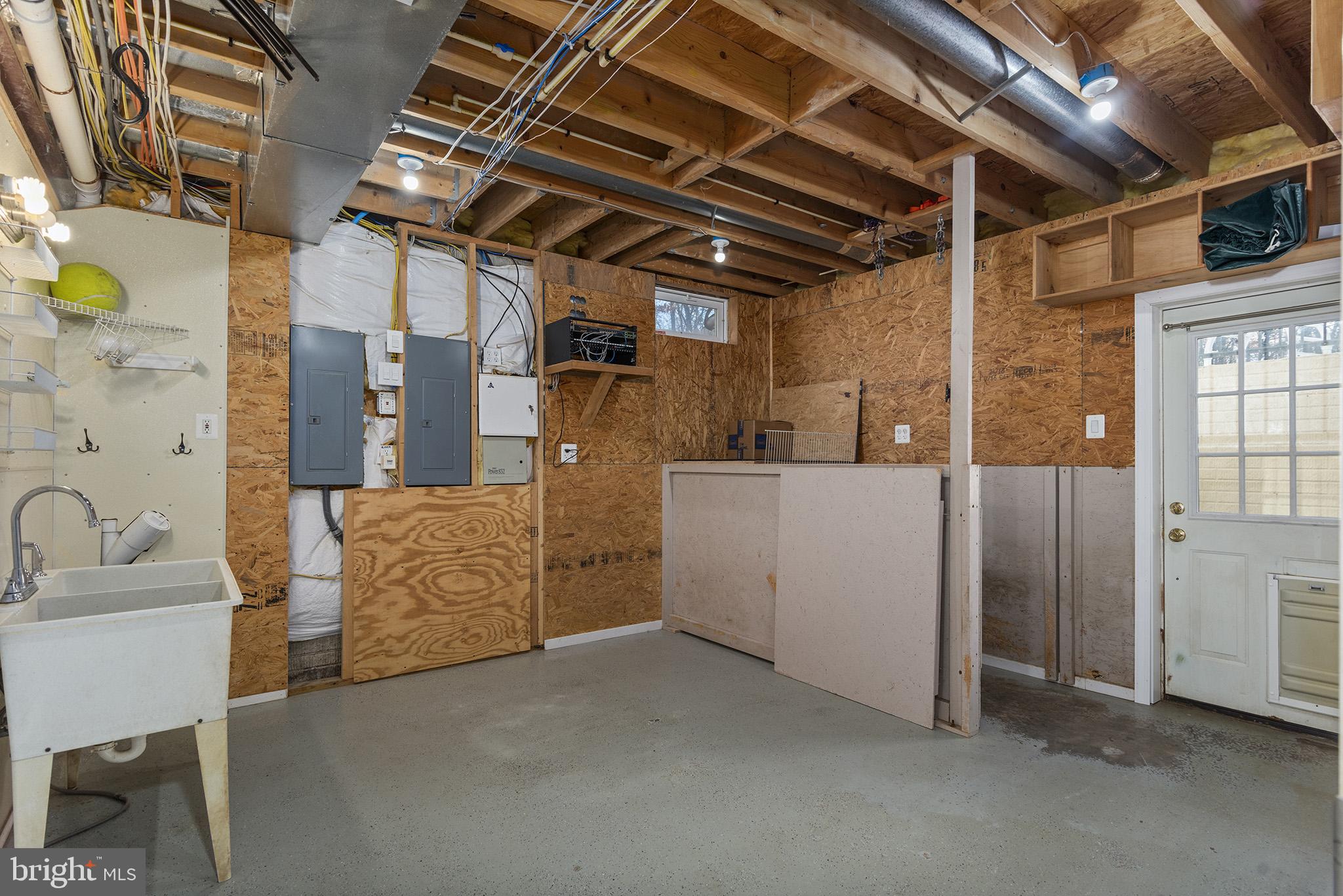 WHITAKER WOODS - Residential