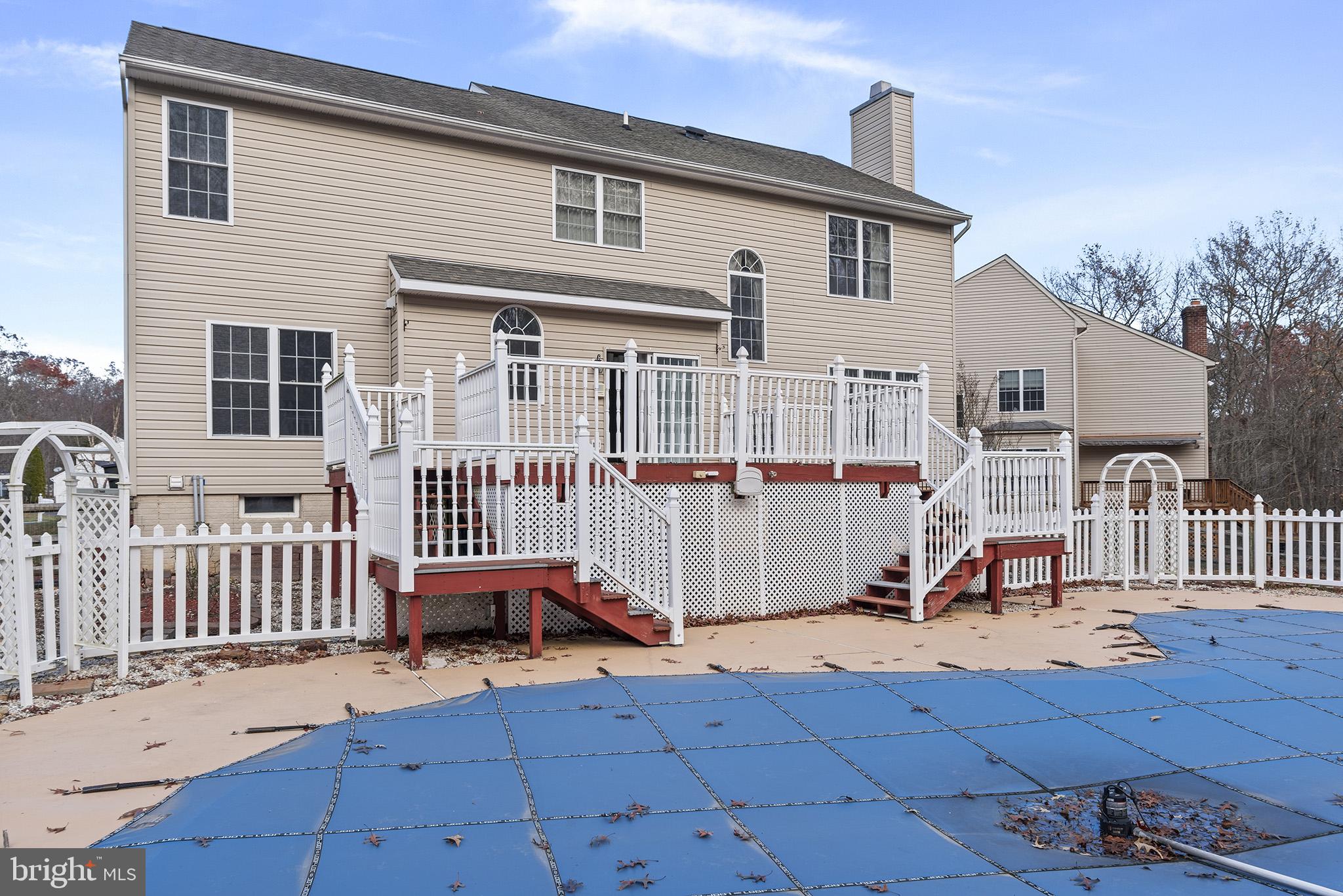 WHITAKER WOODS - Residential