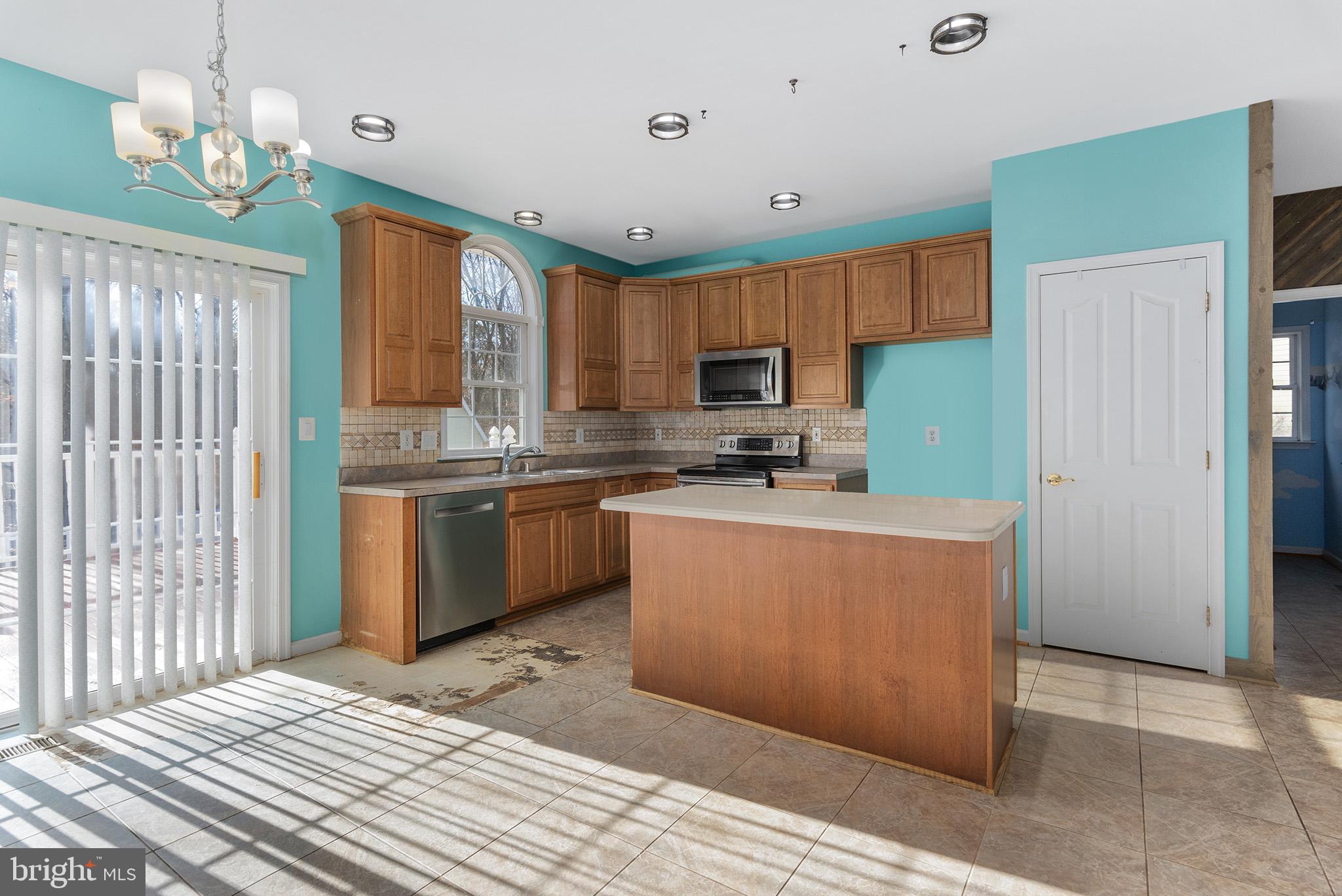 WHITAKER WOODS - Residential