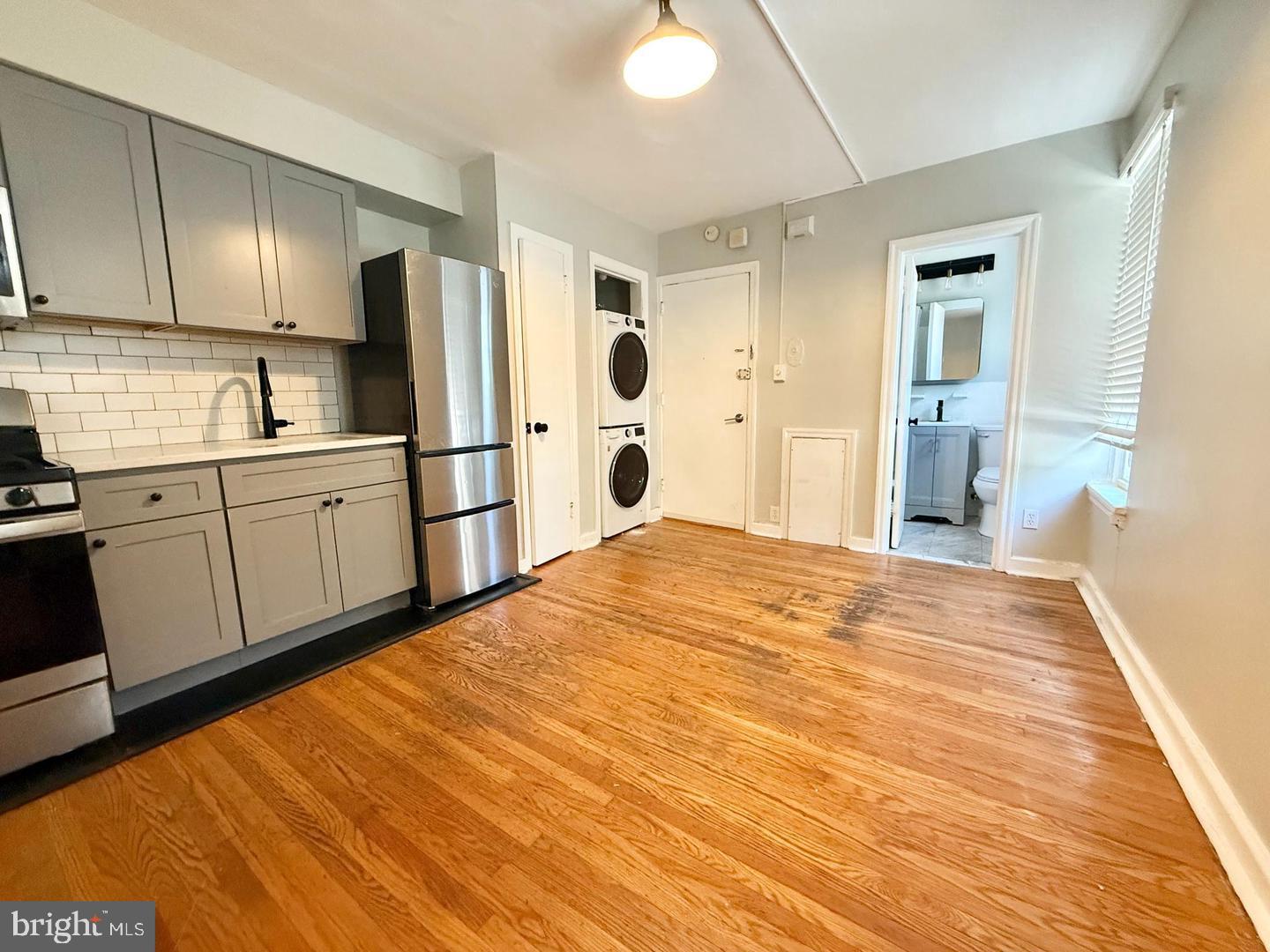 SOCIETY HILL - Residential Lease