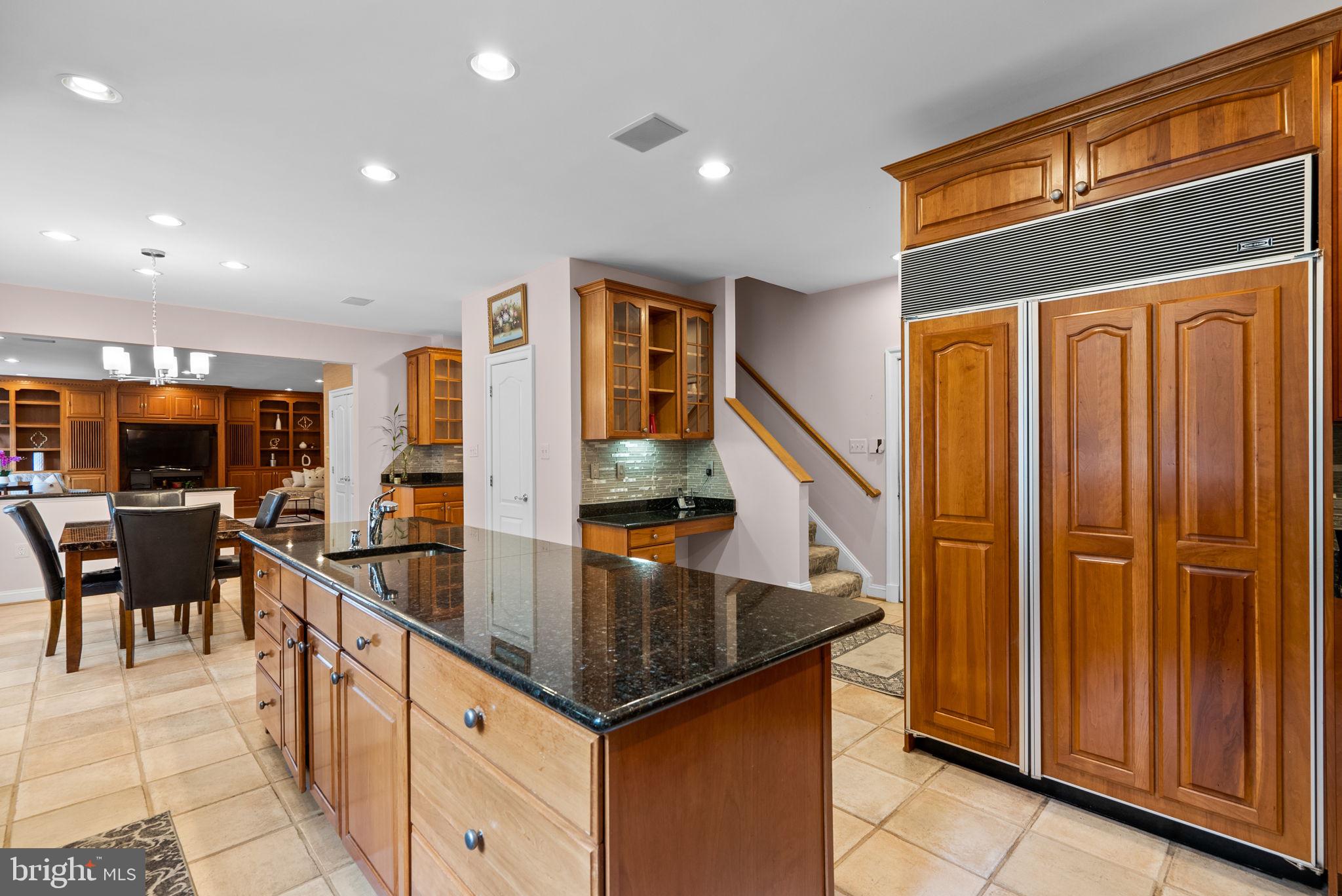 WILLOWS OF POTOMAC - Residential