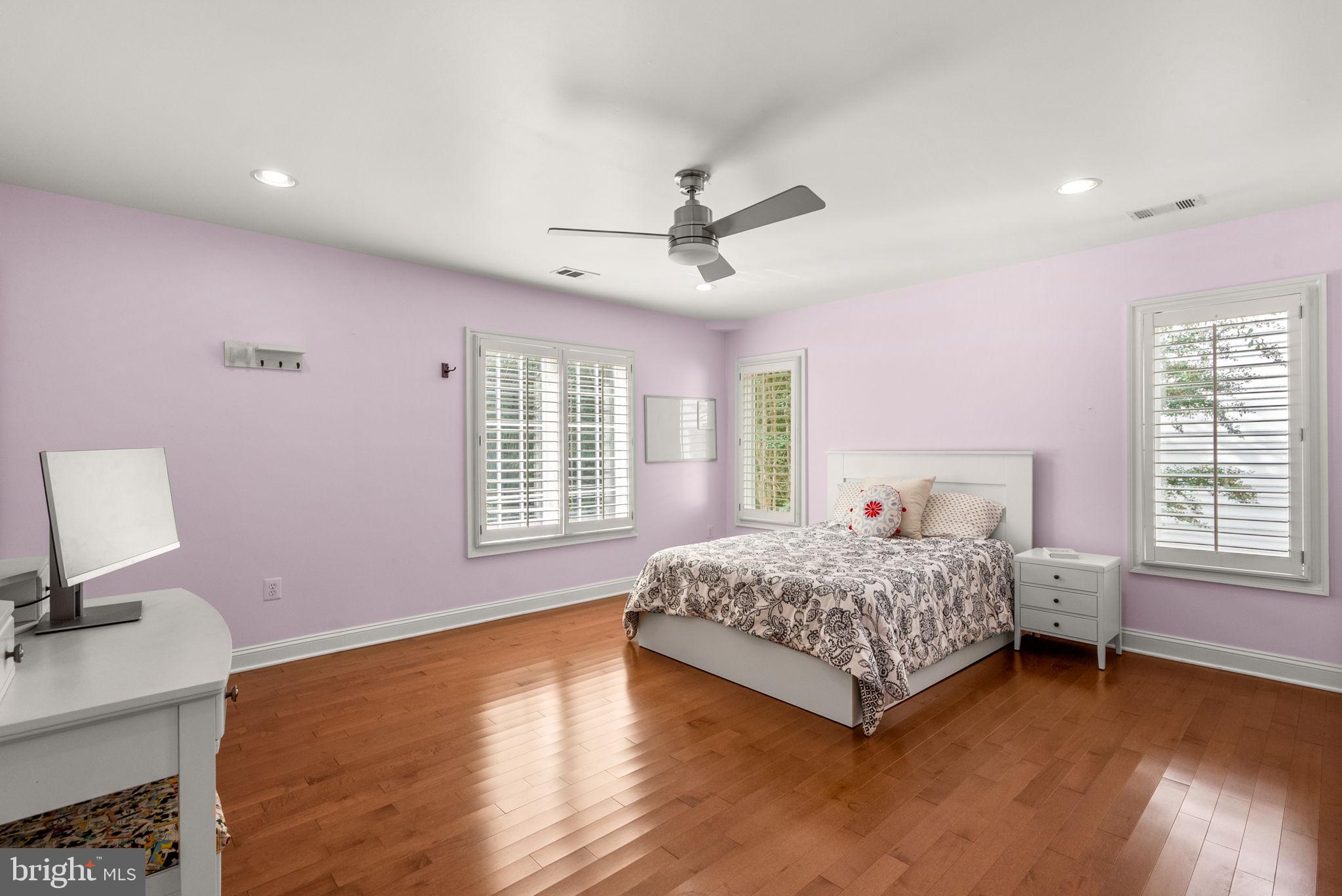 WILLOWS OF POTOMAC - Residential