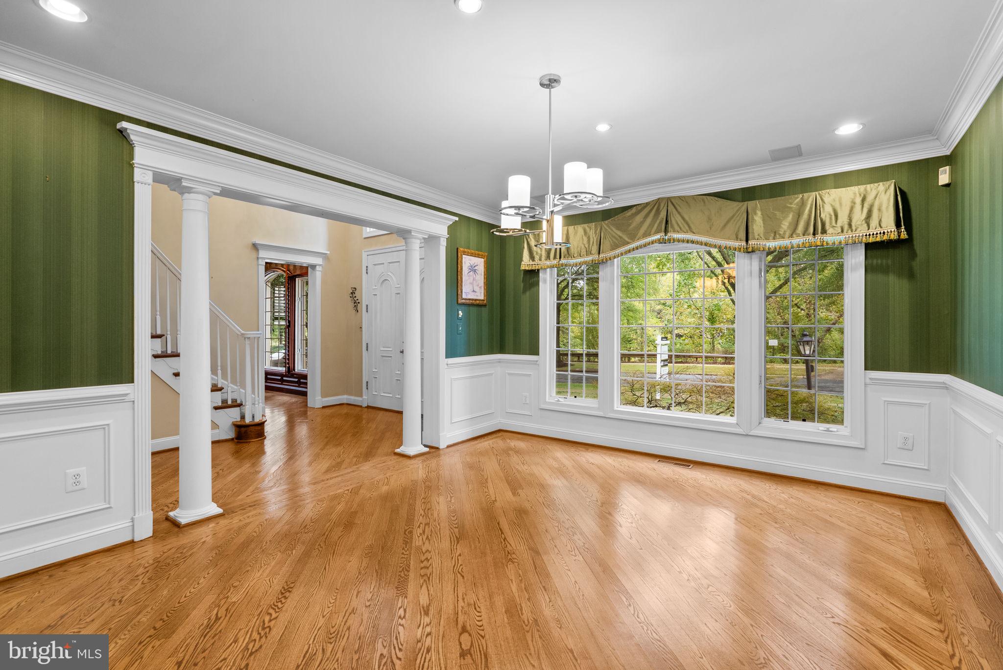 WILLOWS OF POTOMAC - Residential