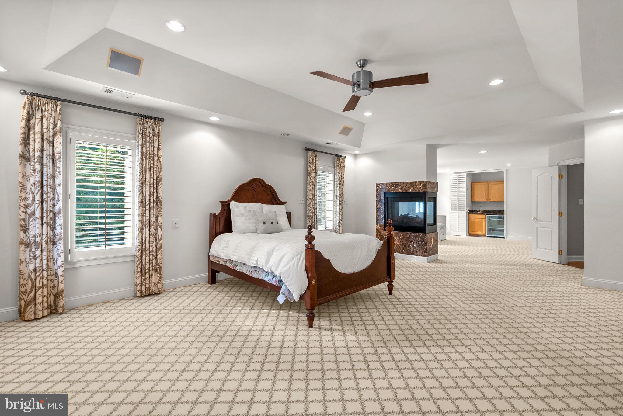 WILLOWS OF POTOMAC - Residential