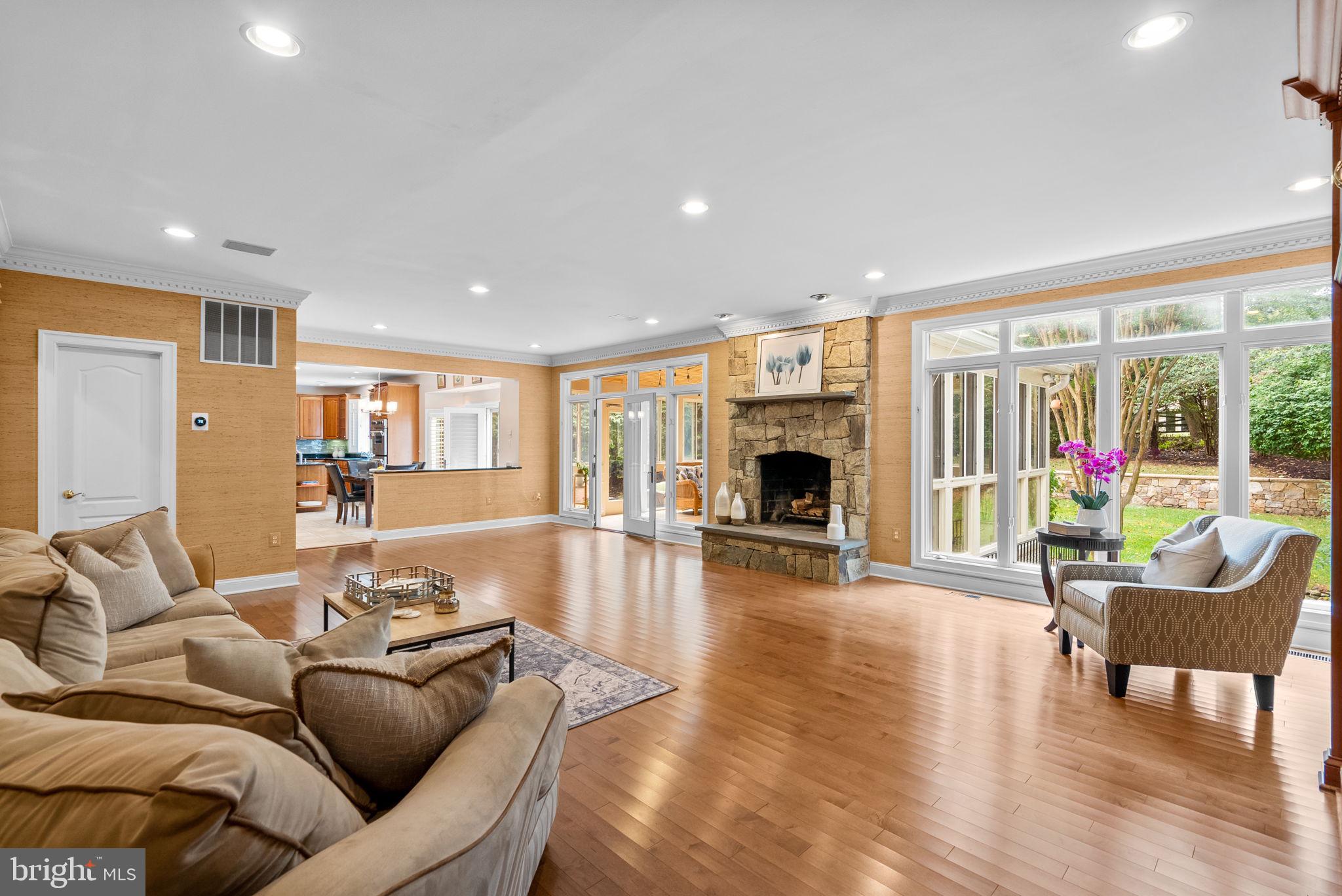 WILLOWS OF POTOMAC - Residential