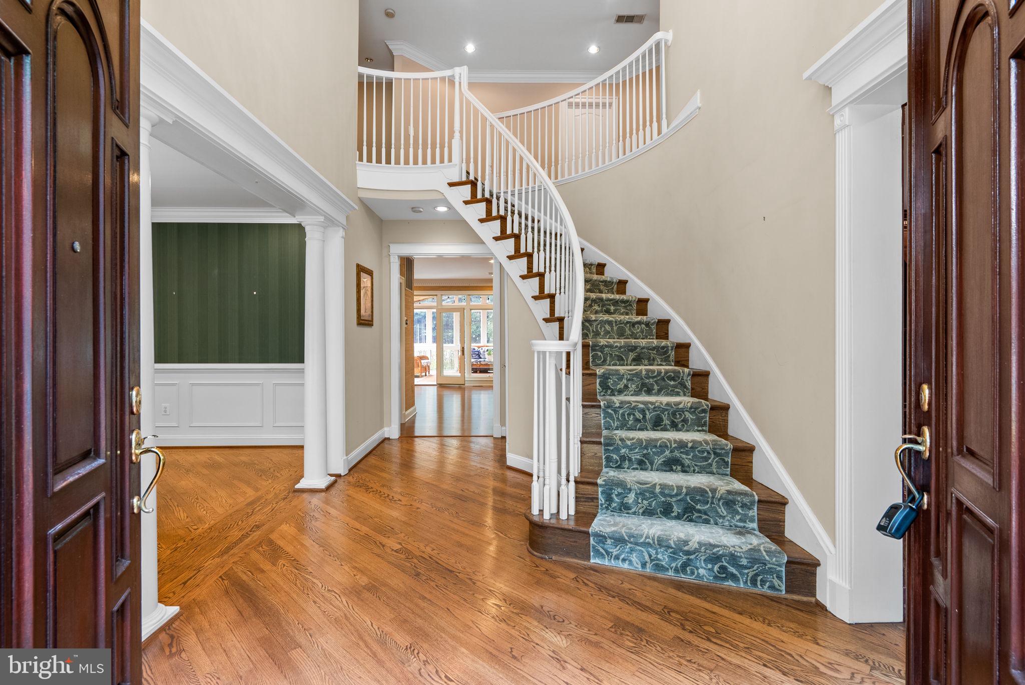 9818 BALD CYPRESS DRIVE