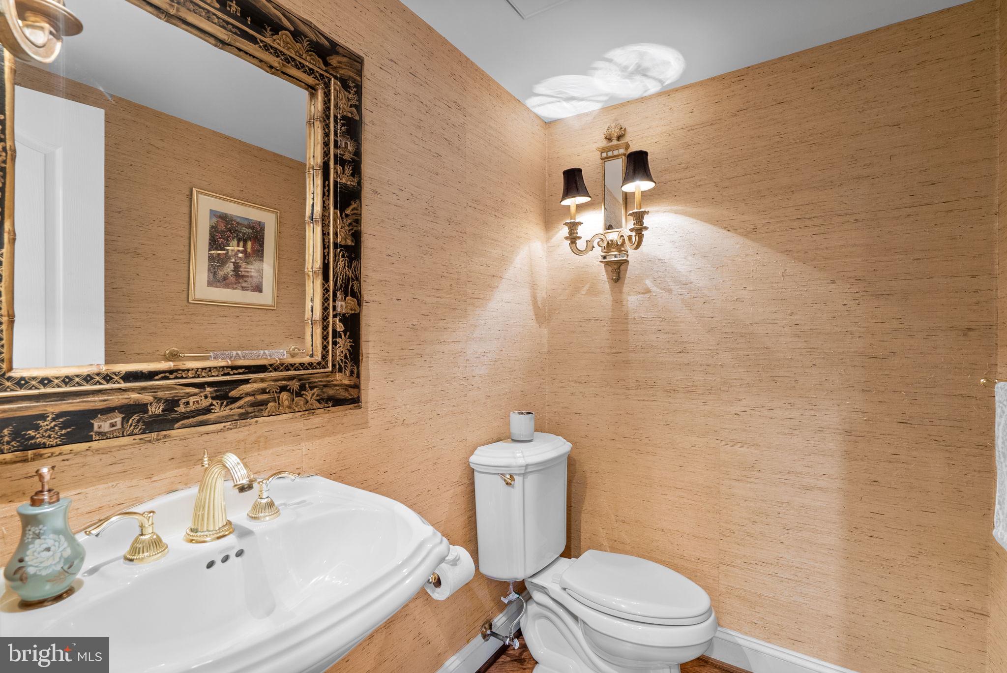 WILLOWS OF POTOMAC - Residential