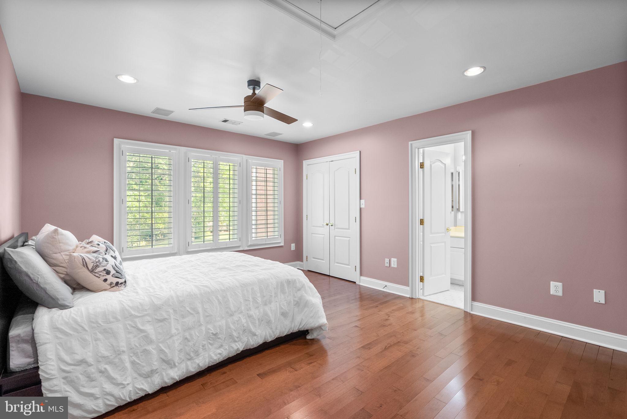 WILLOWS OF POTOMAC - Residential