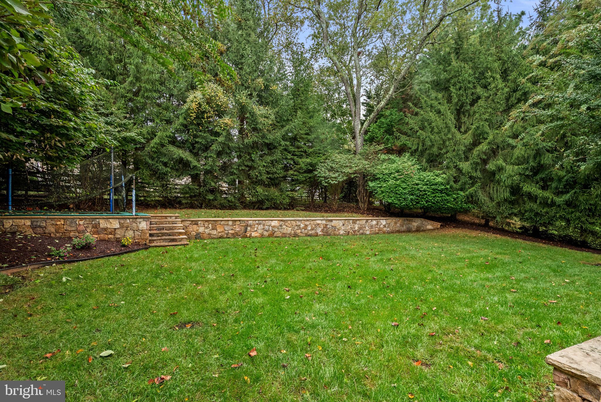 WILLOWS OF POTOMAC - Residential