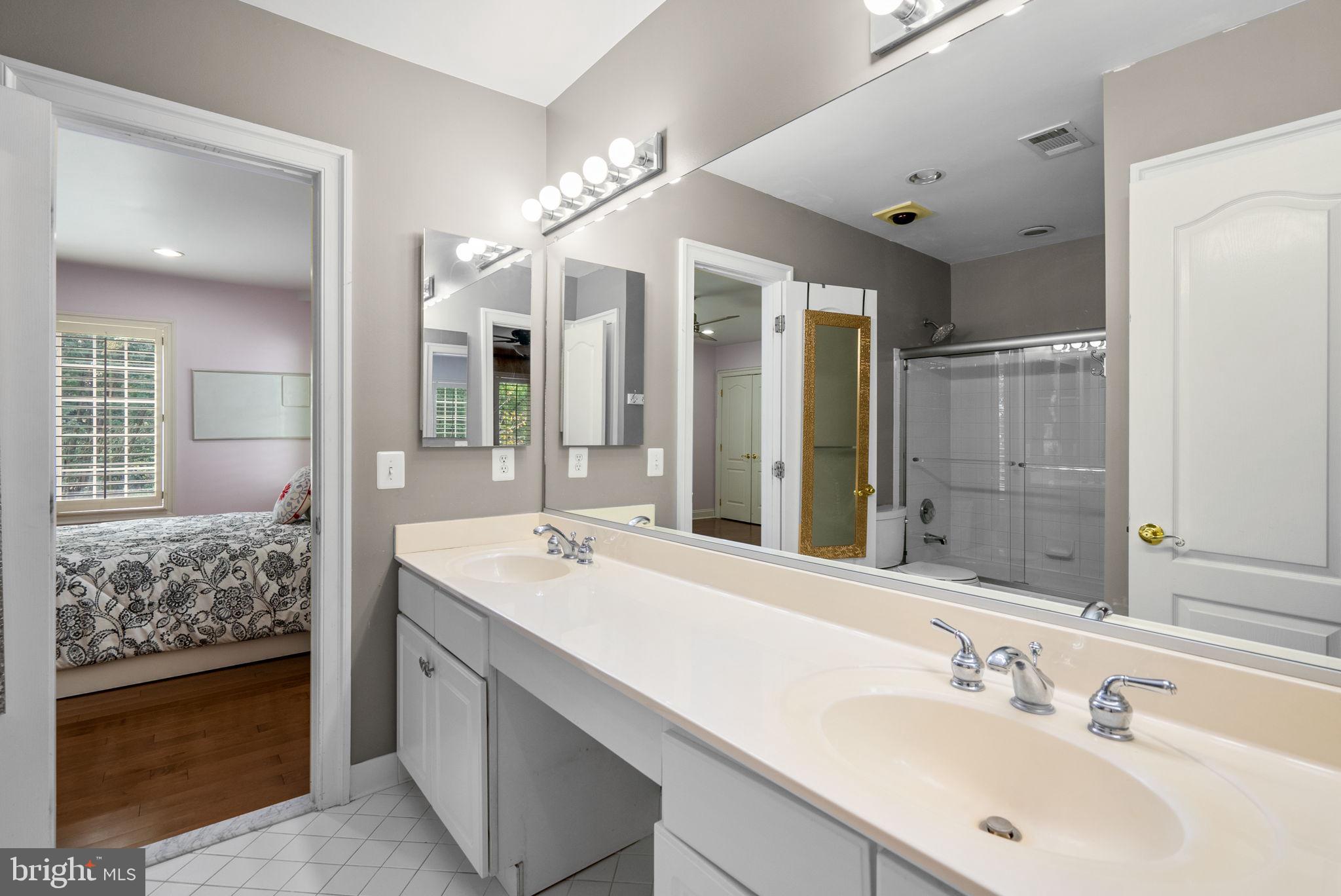 WILLOWS OF POTOMAC - Residential