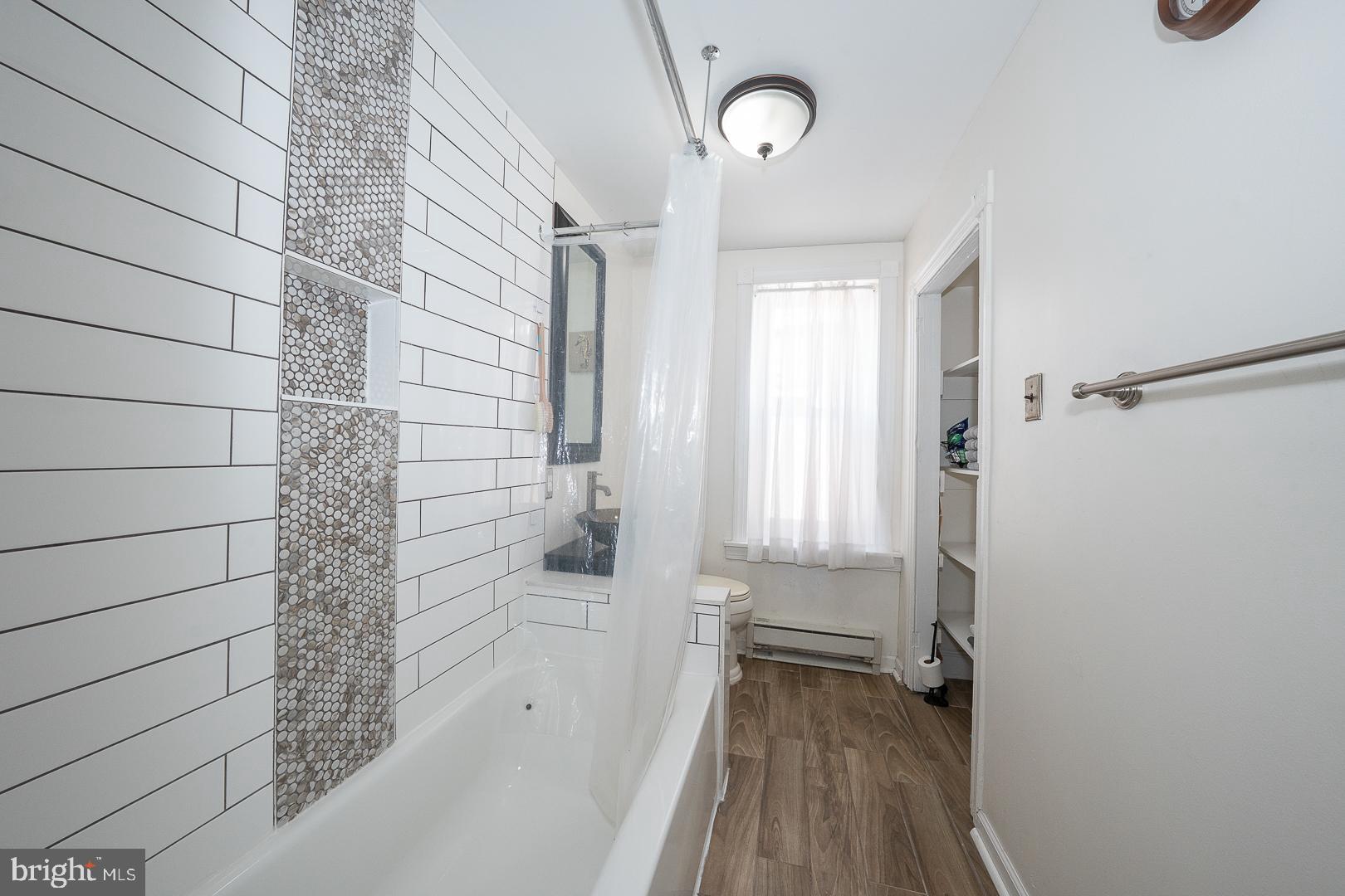 NORRISTOWN - Residential