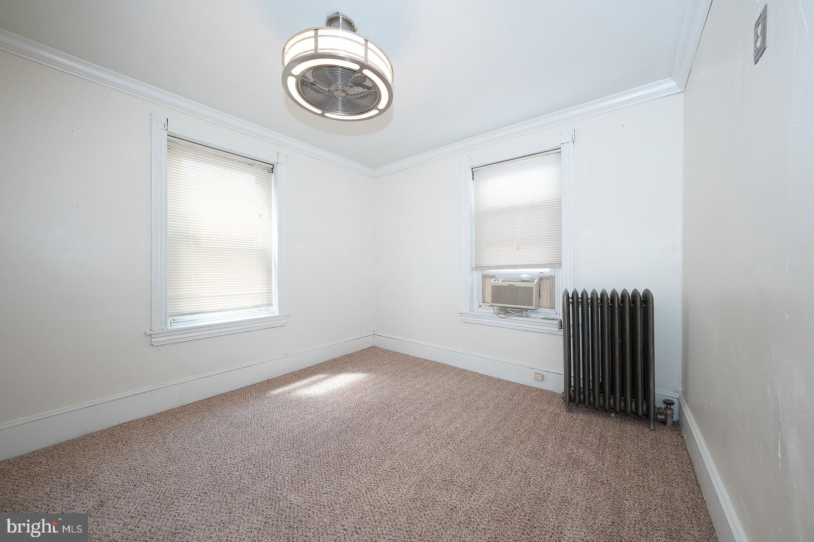 NORRISTOWN - Residential