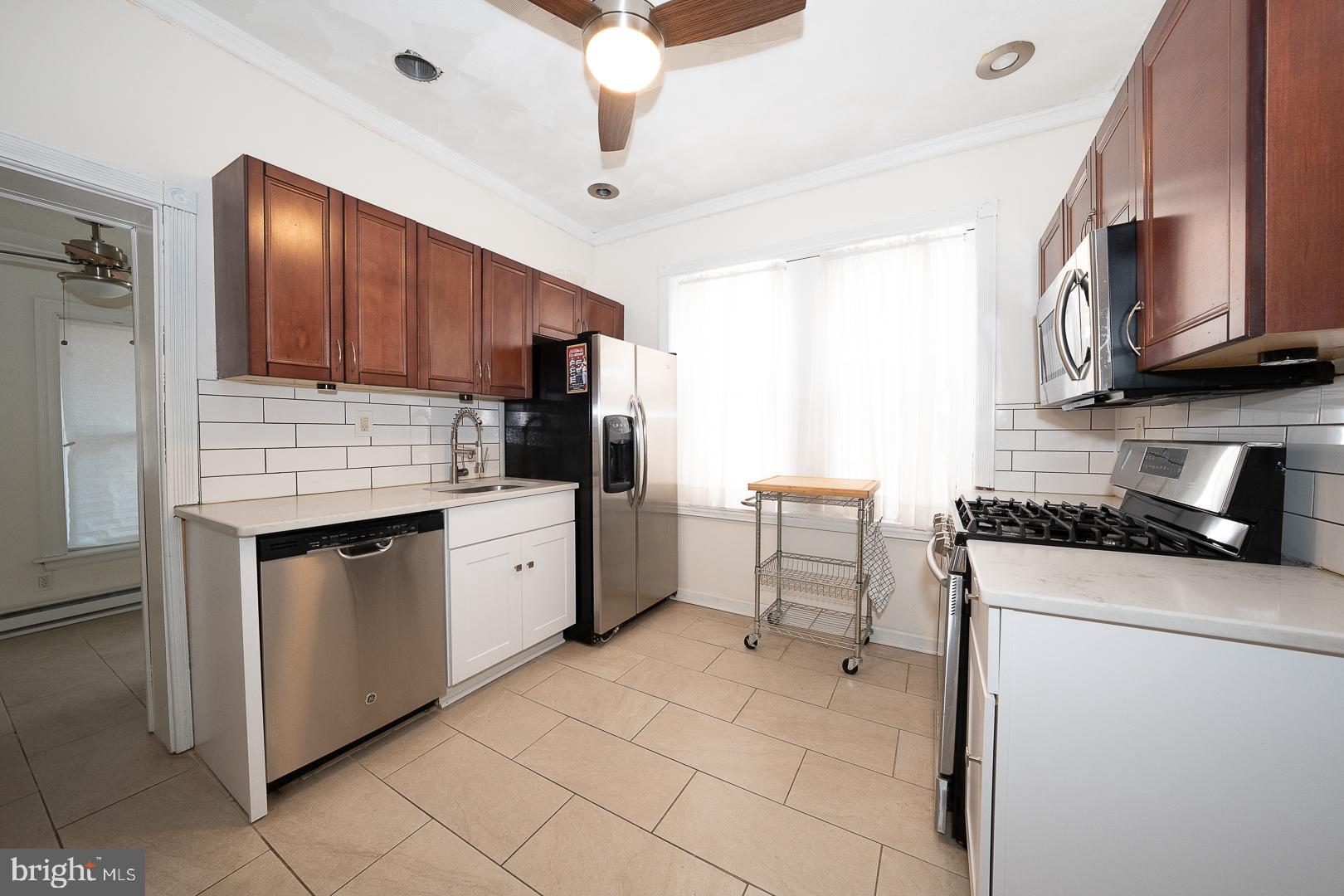 NORRISTOWN - Residential