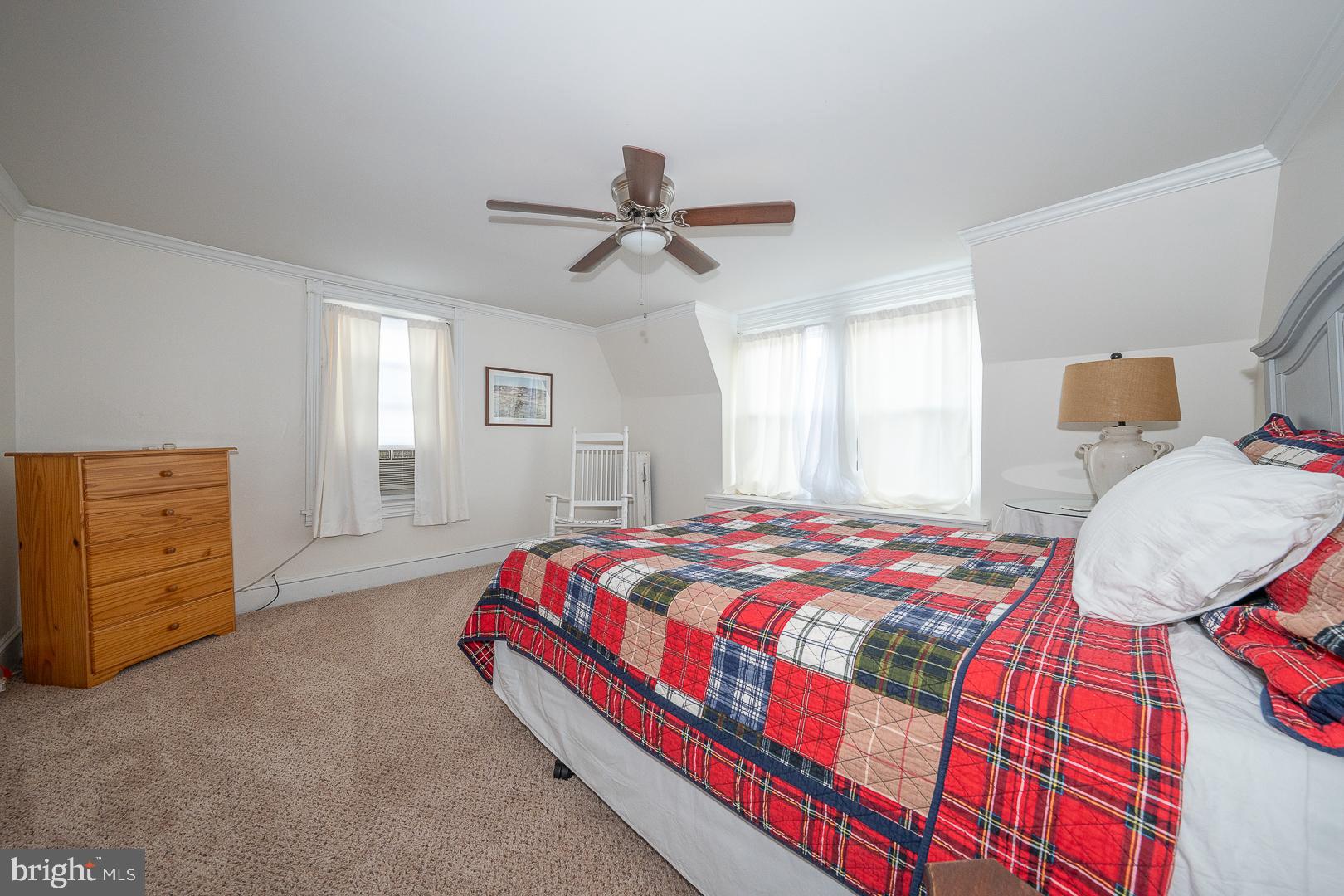 NORRISTOWN - Residential