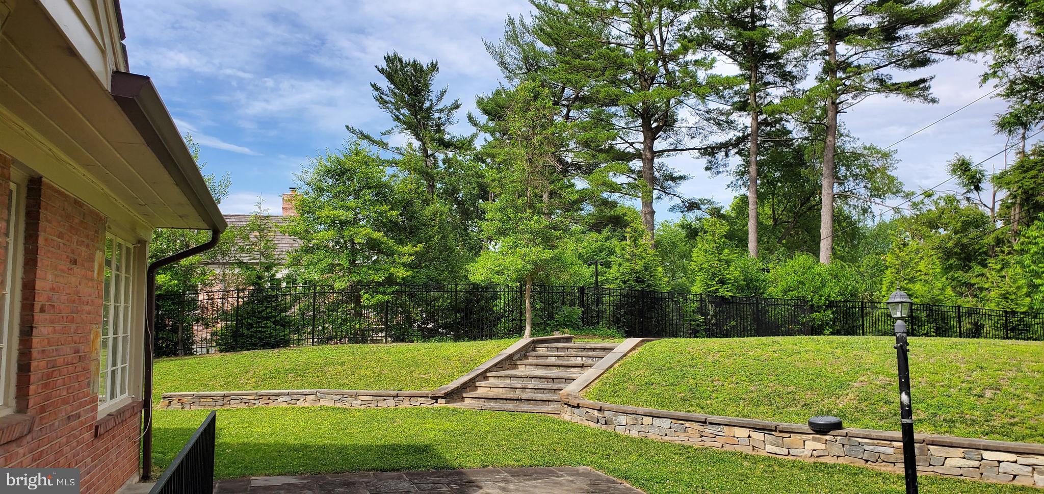 SPRING VALLEY - Residential