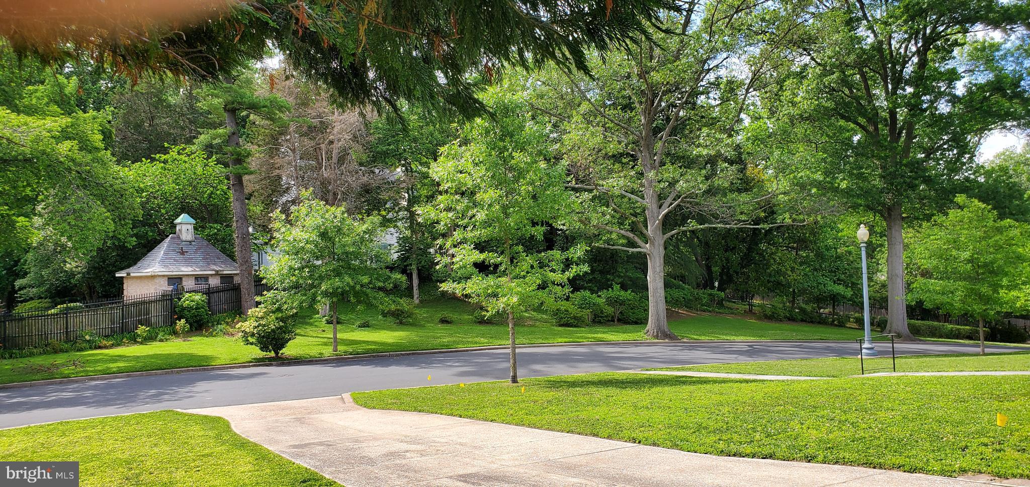 SPRING VALLEY - Residential