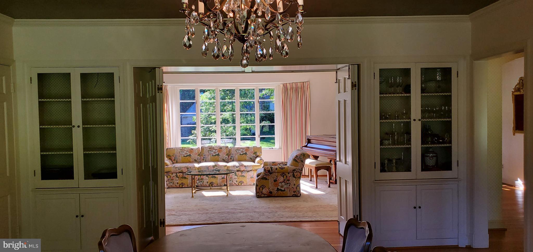 SPRING VALLEY - Residential