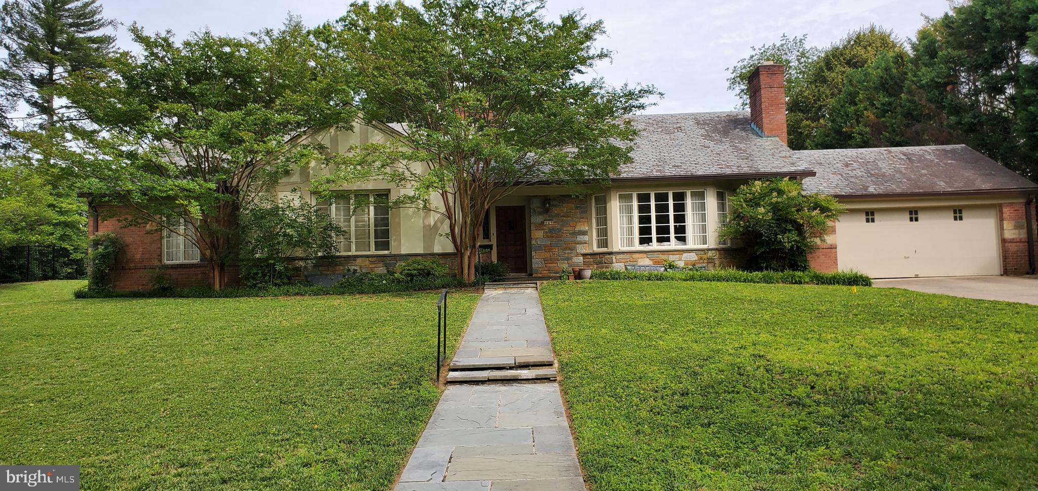 SPRING VALLEY - Residential