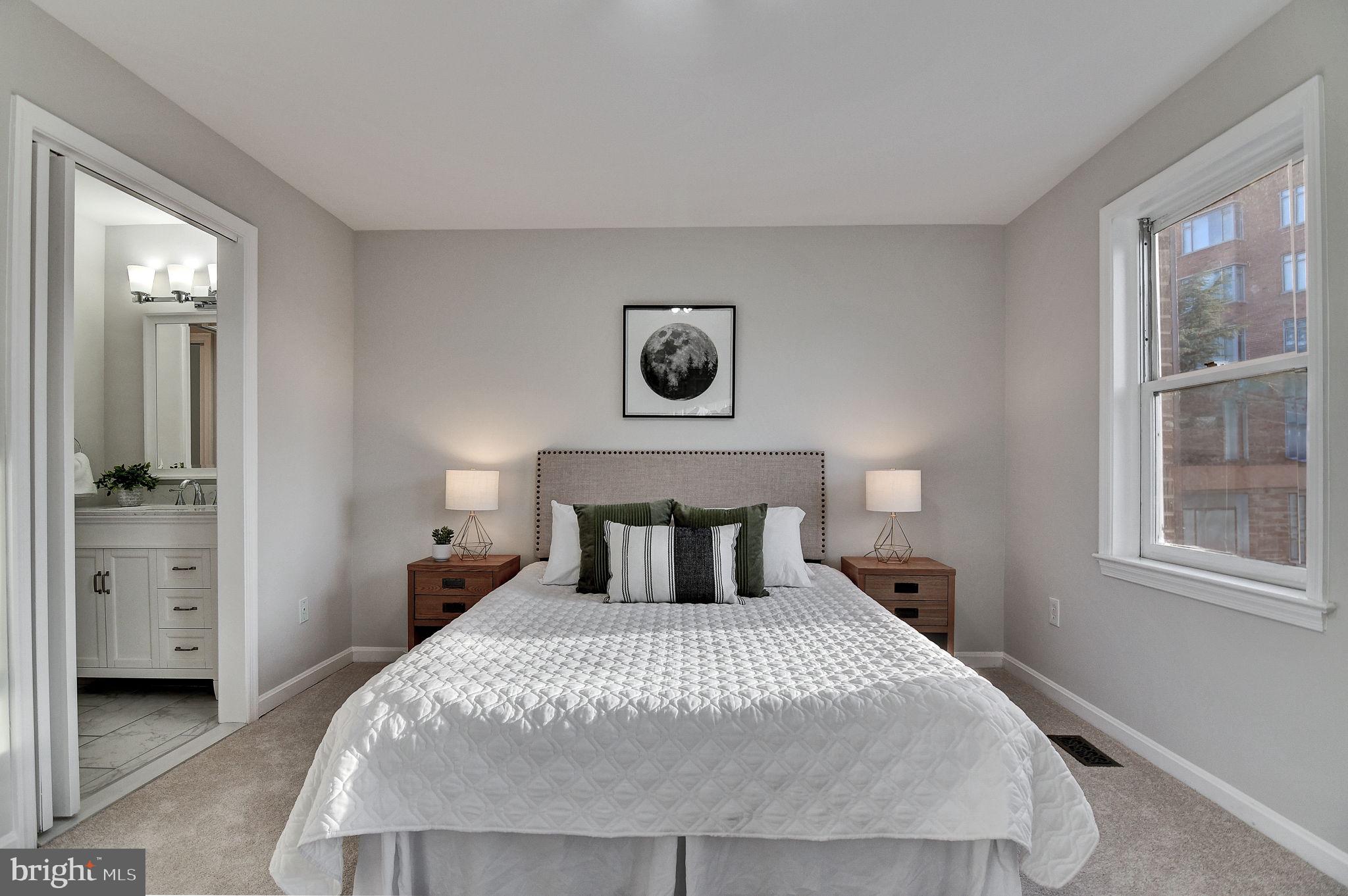 DOMINION SQUARE - Residential