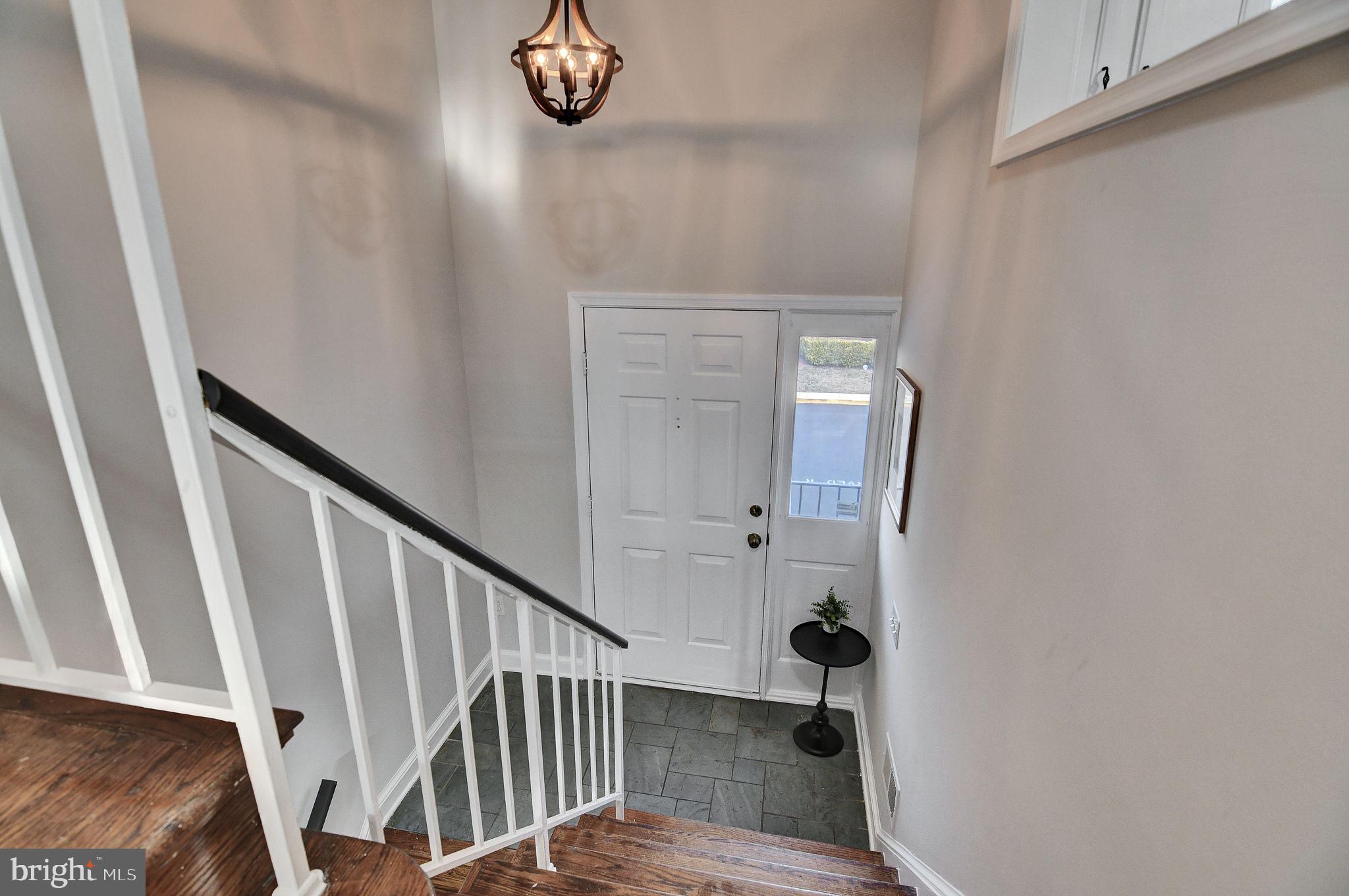 DOMINION SQUARE - Residential