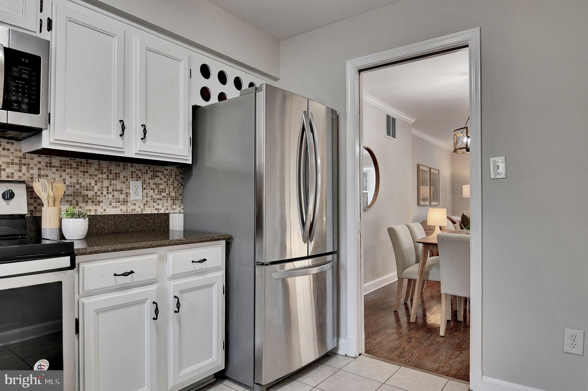 DOMINION SQUARE - Residential