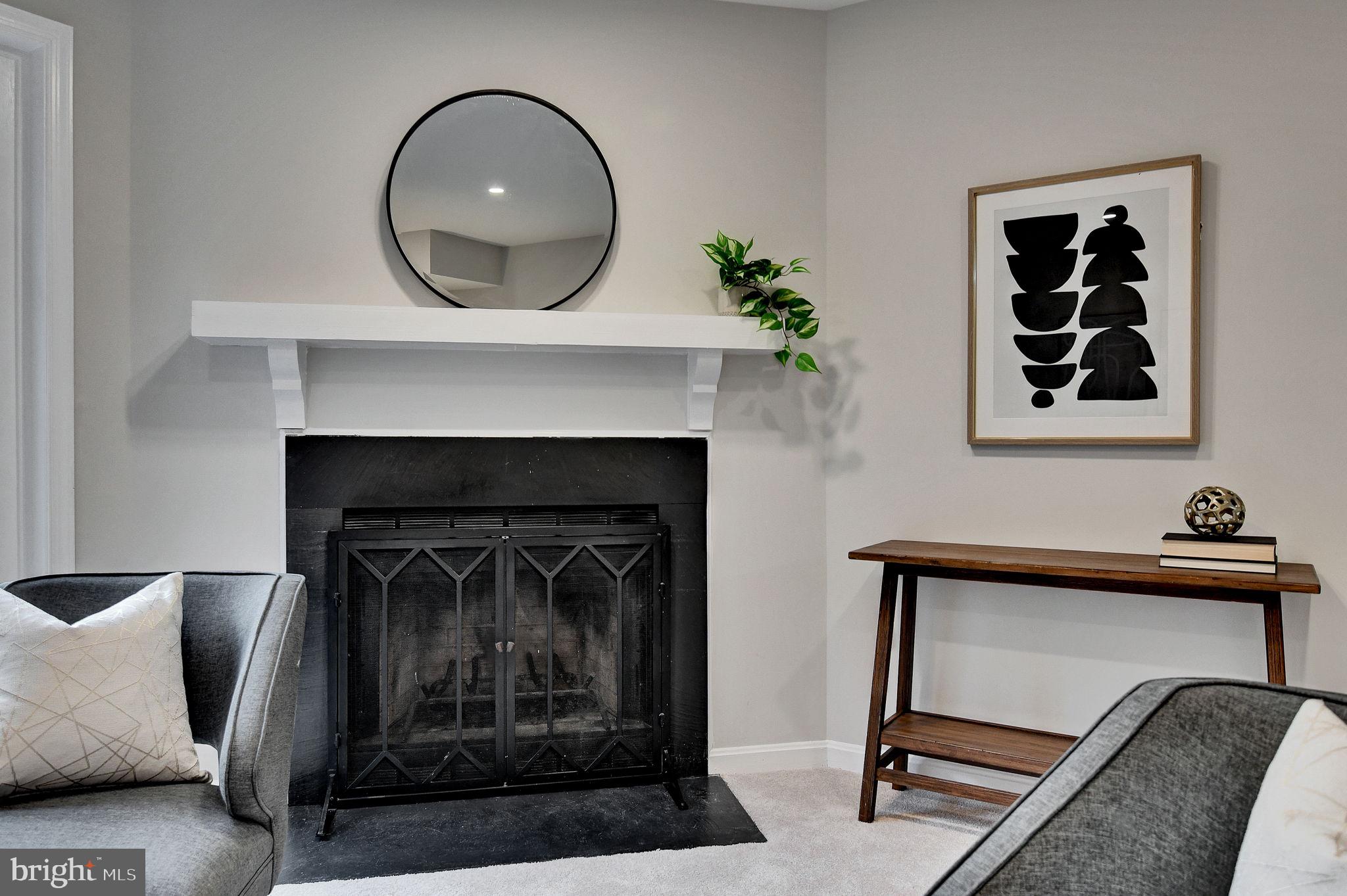 DOMINION SQUARE - Residential