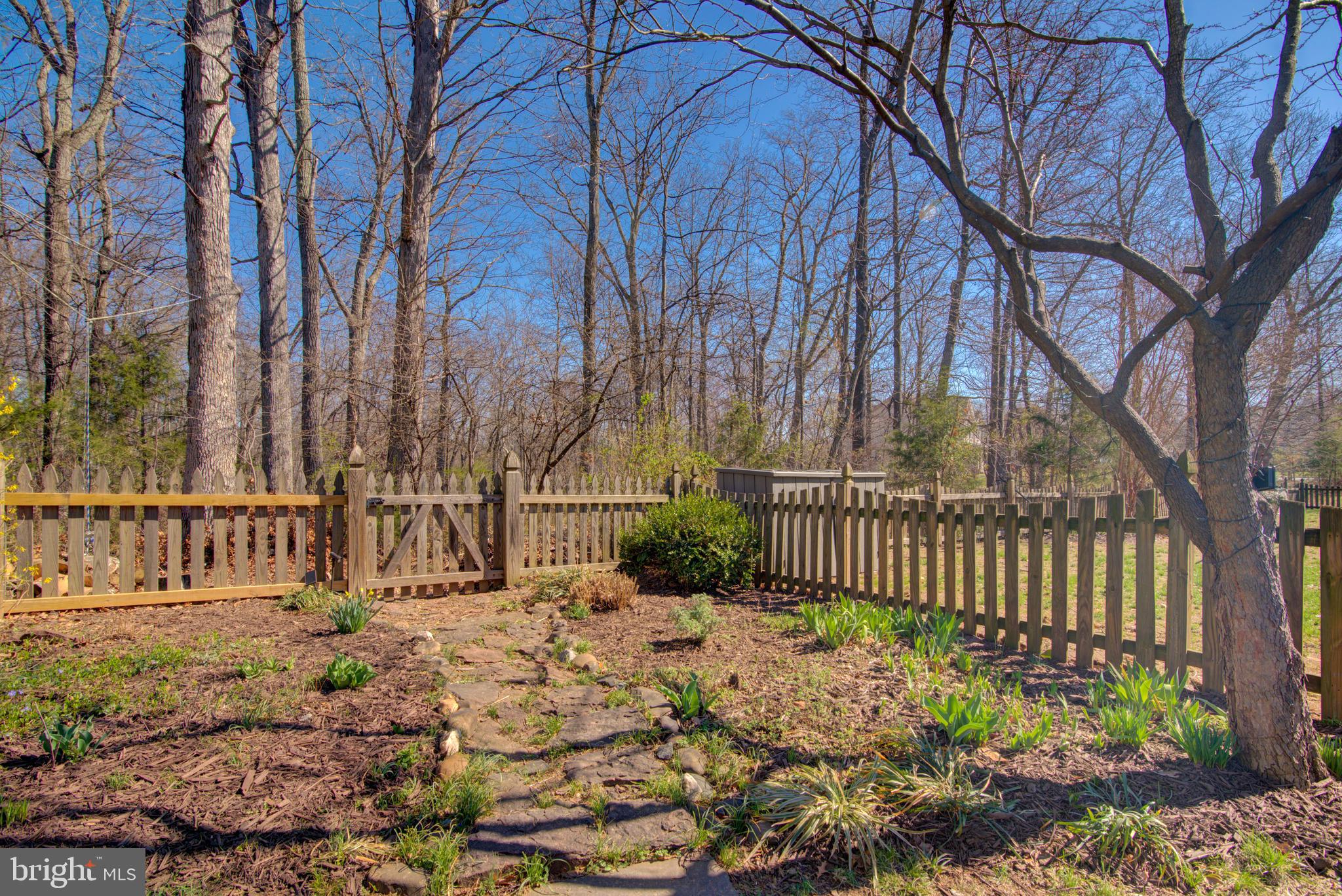 EDWARDS LANDING - Residential