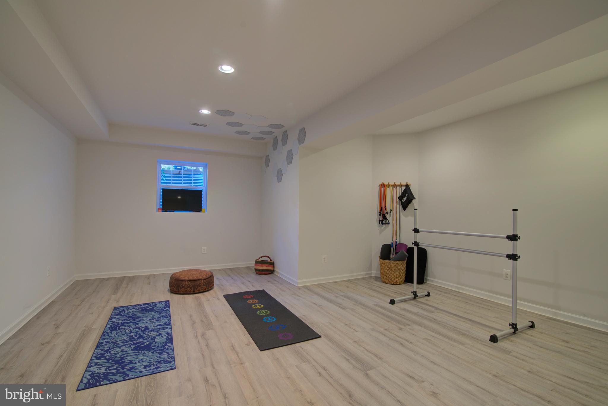 EDWARDS LANDING - Residential