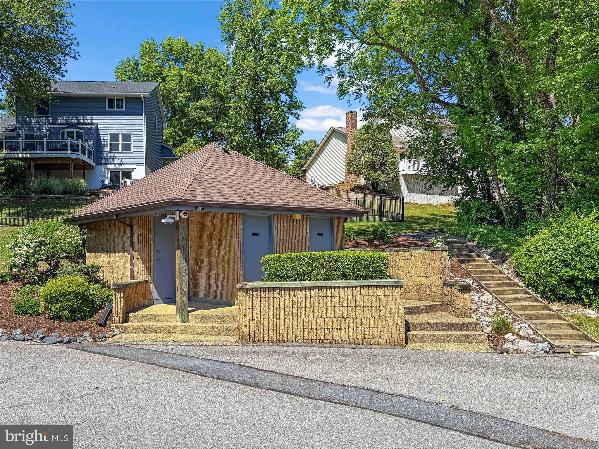 ANNAPOLIS LANDING - Residential