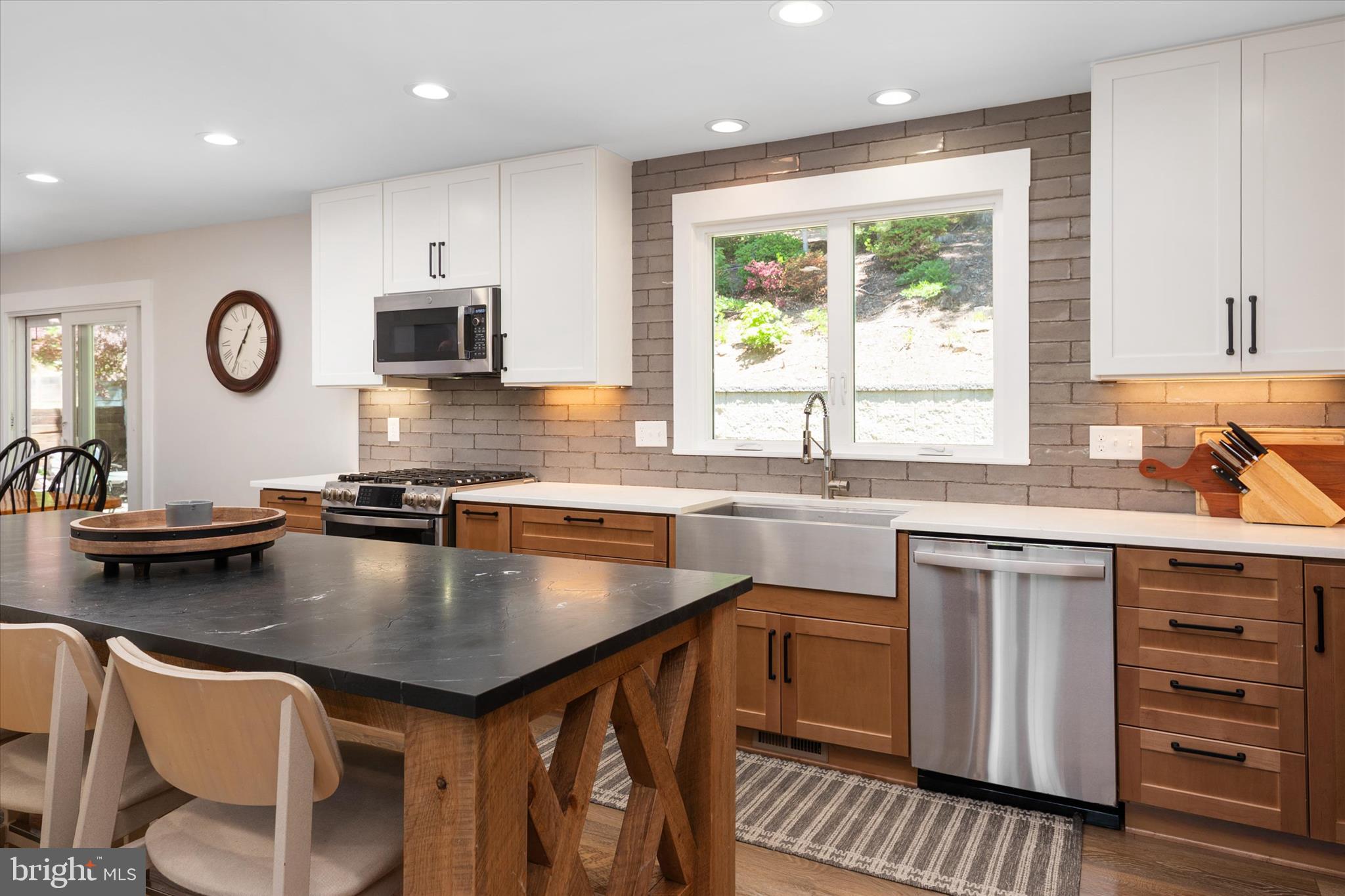 ANNAPOLIS LANDING - Residential