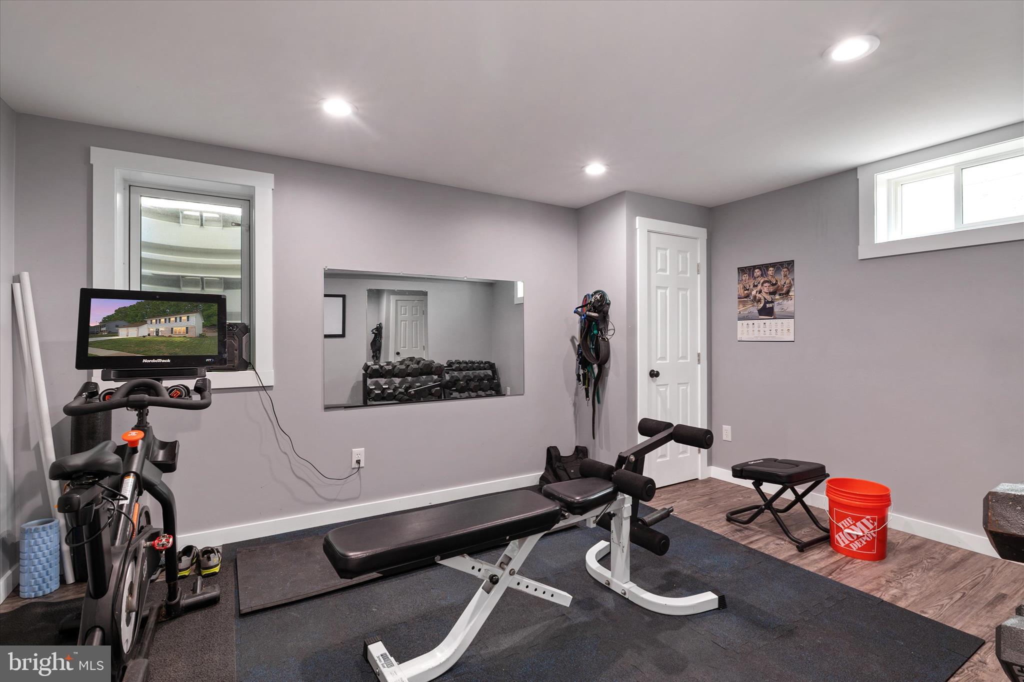 ANNAPOLIS LANDING - Residential