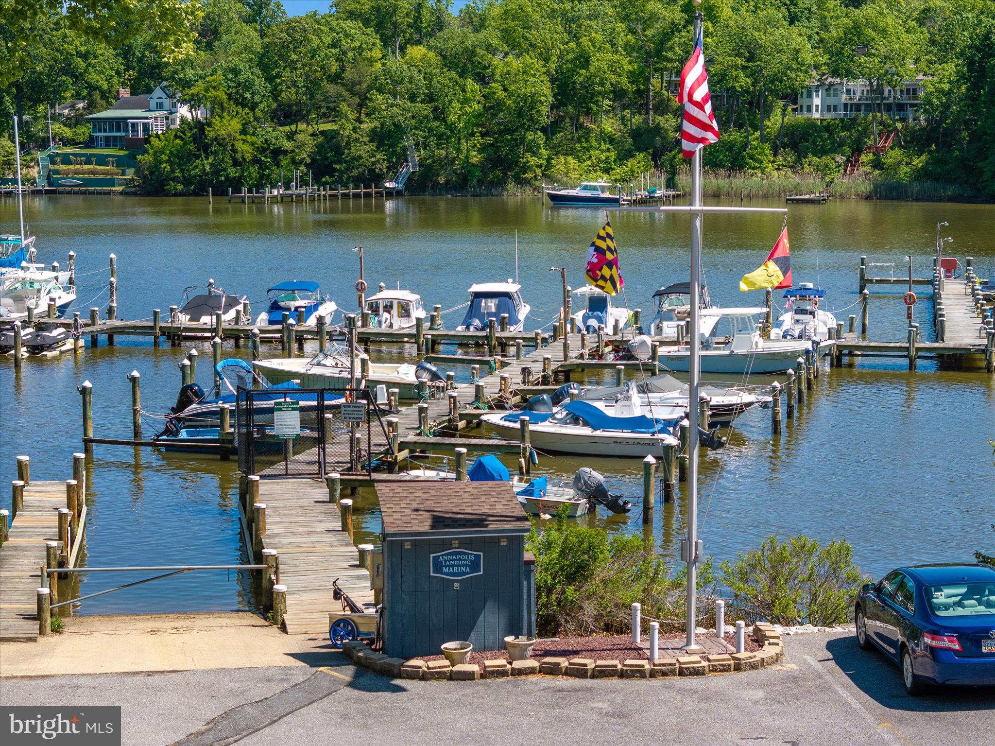 ANNAPOLIS LANDING - Residential