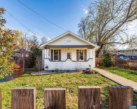 Homes For Sale - 817 Henry Ave Ave<br/> CHARLOTTESVILLE, VA 22903