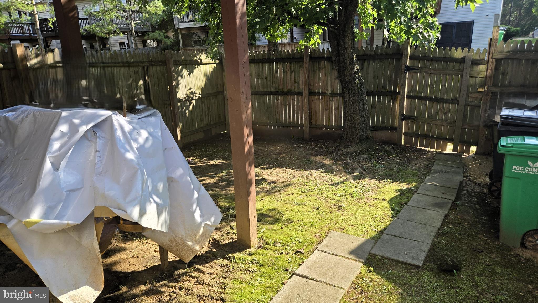 COLONY SQ 01 - Residential