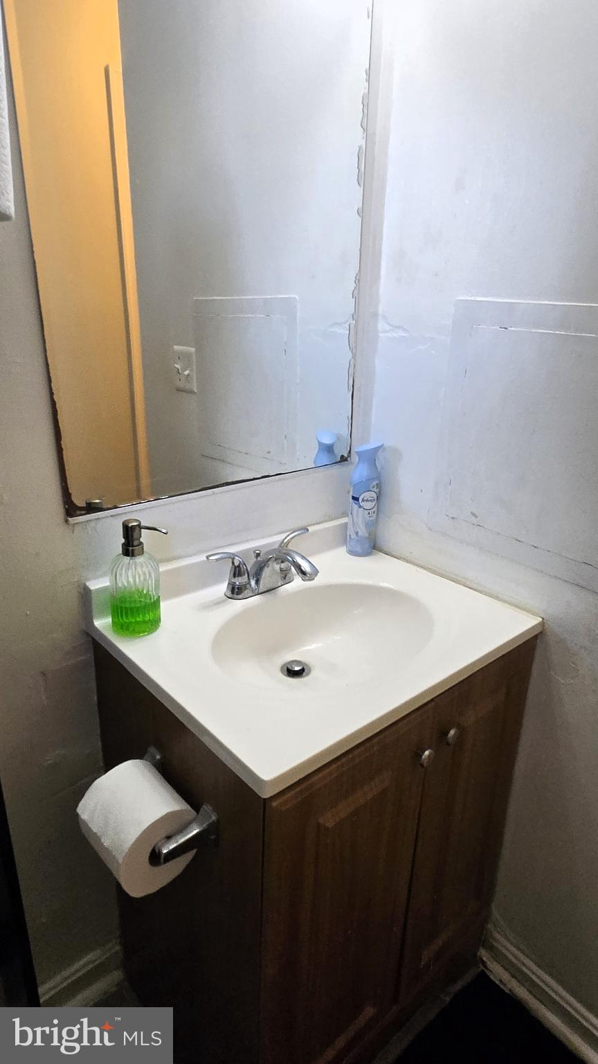 COLONY SQ 01 - Residential