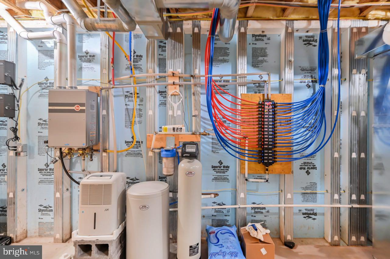 SPLIT ROCK - Residential