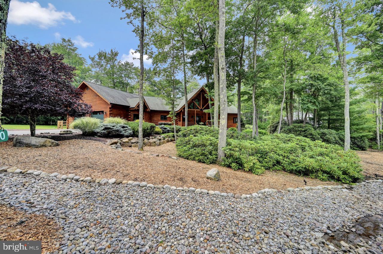 SPLIT ROCK - Residential