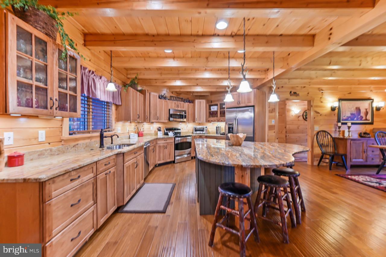 SPLIT ROCK - Residential