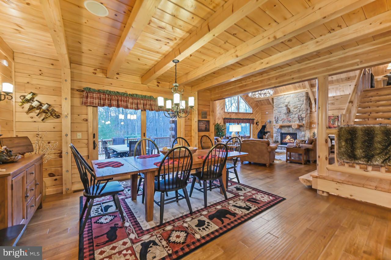 SPLIT ROCK - Residential