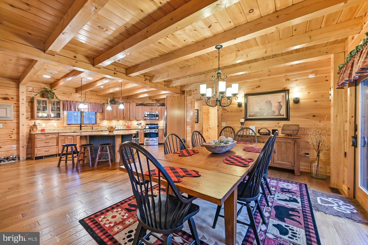 SPLIT ROCK - Residential