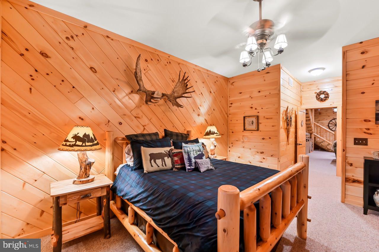 SPLIT ROCK - Residential