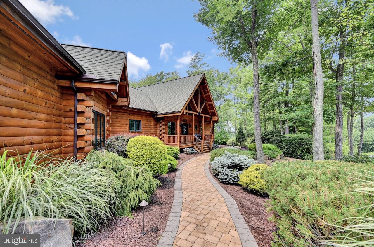 SPLIT ROCK - Residential